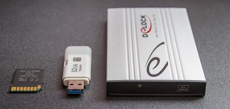 /bc/images/Image-of-backup-devices-1.jpg /bc/images/Image-of-backup-devices-1.jpg