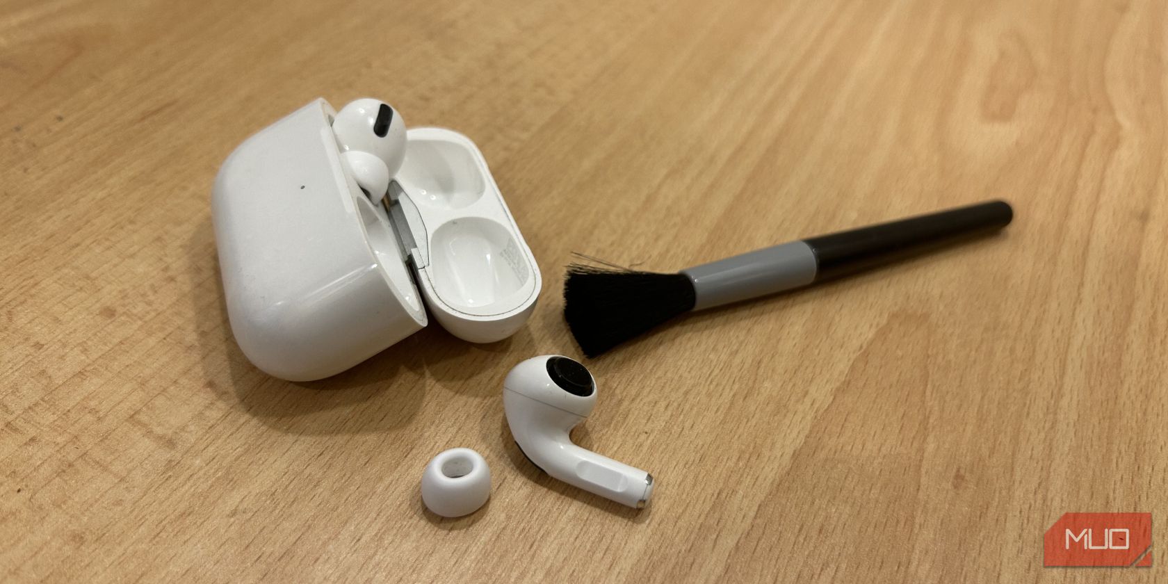 /bc/images/airpods-pro-on-table-with-a-cleaning-brush.jpg /bc/images/airpods-pro-on-table-with-a-cleaning-brush.jpg