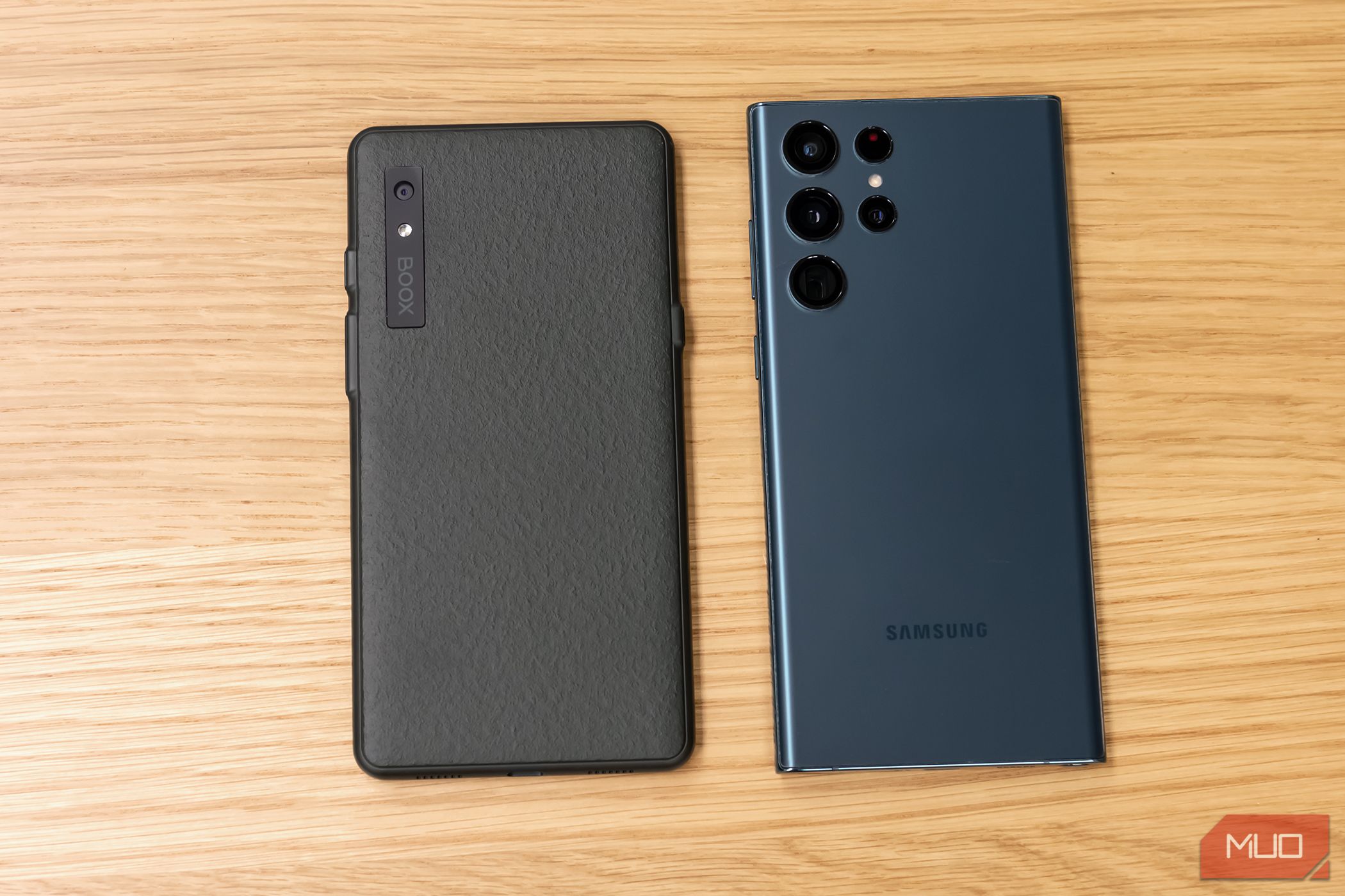 /bc/images/boox-palma-vs-smartphone.jpg /bc/images/boox-palma-vs-smartphone.jpg