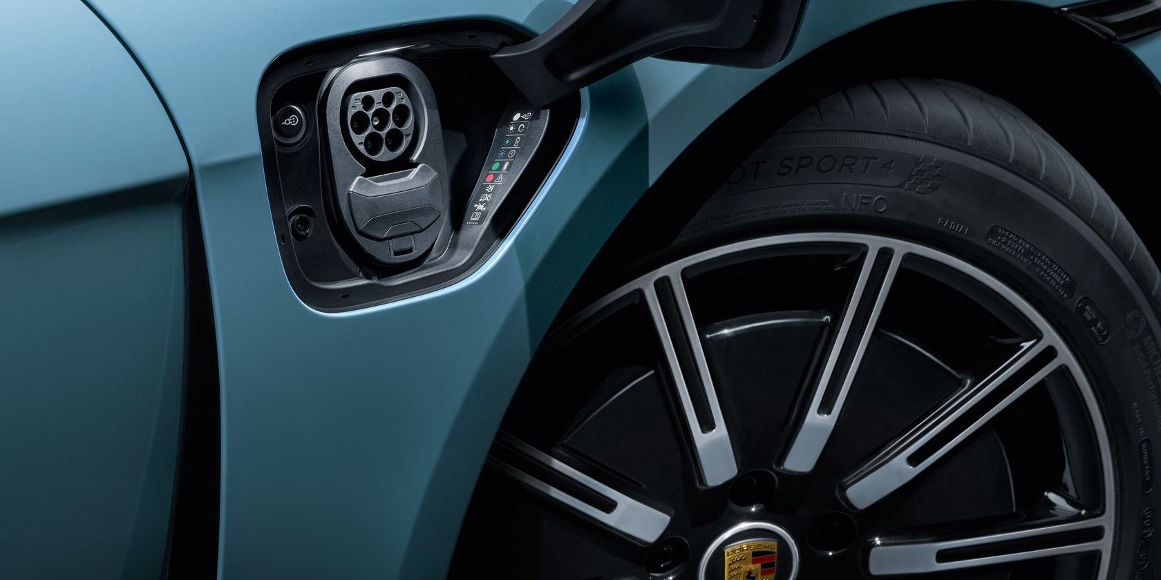 /bc/images/charge-port-door-of-the-porsche-taycan-4s-1.jpeg /bc/images/charge-port-door-of-the-porsche-taycan-4s-1.jpeg