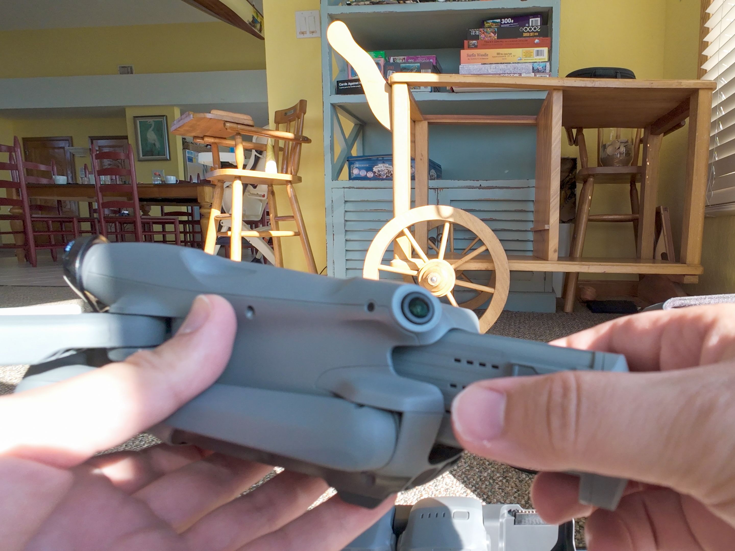 /bc/images/dji-air-3-inserting-battery.jpg /bc/images/dji-air-3-inserting-battery.jpg