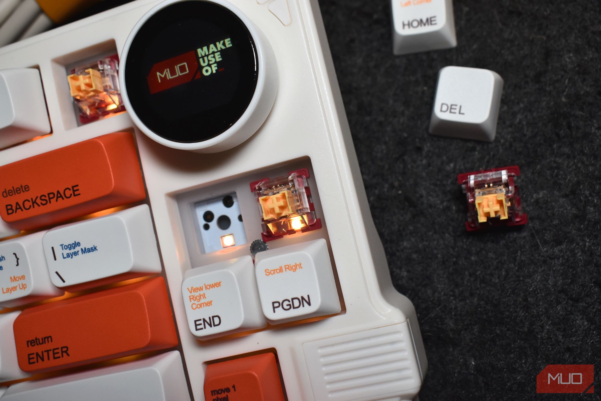 /bc/images/gamakay-lk75-keyboard-hot-swappable-switches.jpg /bc/images/gamakay-lk75-keyboard-hot-swappable-switches.jpg