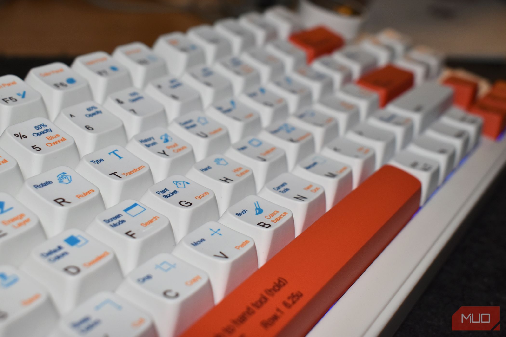 /bc/images/gamakay-lk75-keyboard-keycaps-up-close-side.jpg /bc/images/gamakay-lk75-keyboard-keycaps-up-close-side.jpg