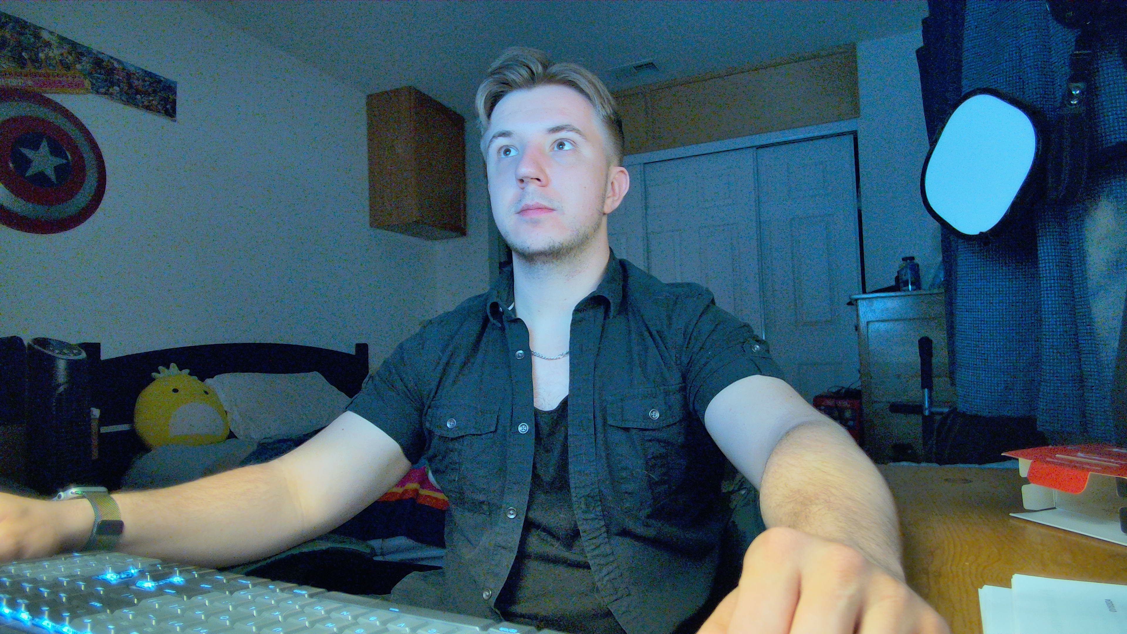 /bc/images/hyperx-vision-s-webcam-with-no-lighting-other-than-monitor-shine-1.jpeg /bc/images/hyperx-vision-s-webcam-with-no-lighting-other-than-monitor-shine-1.jpeg