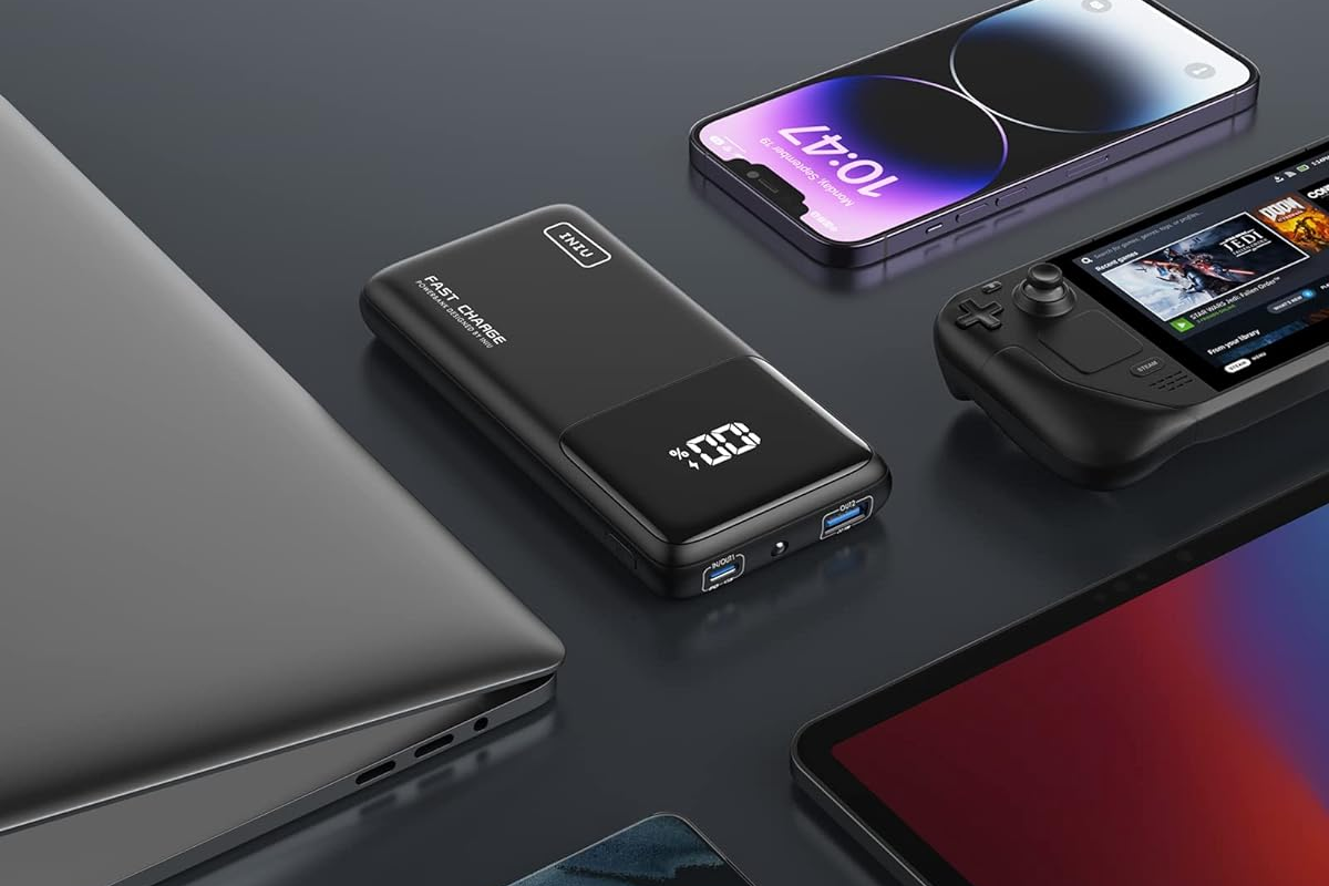 /bc/images/iniu-portable-charger-alongside-devices-and-a-steam-deck.png /bc/images/iniu-portable-charger-alongside-devices-and-a-steam-deck.png