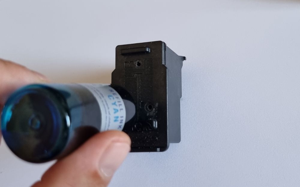/bc/images/ink-cartridge-refilling.jpg /bc/images/ink-cartridge-refilling.jpg