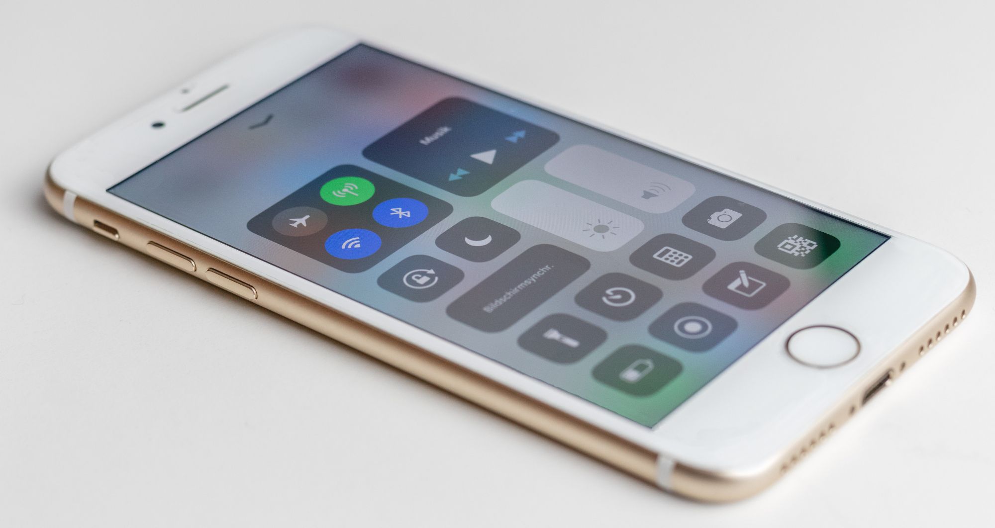 /bc/images/iphone-bluetooth-1.jpg /bc/images/iphone-bluetooth-1.jpg