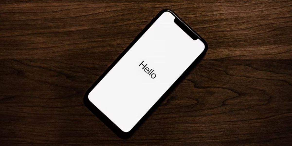 /bc/images/iphone-hello-screen-1.jpg /bc/images/iphone-hello-screen-1.jpg