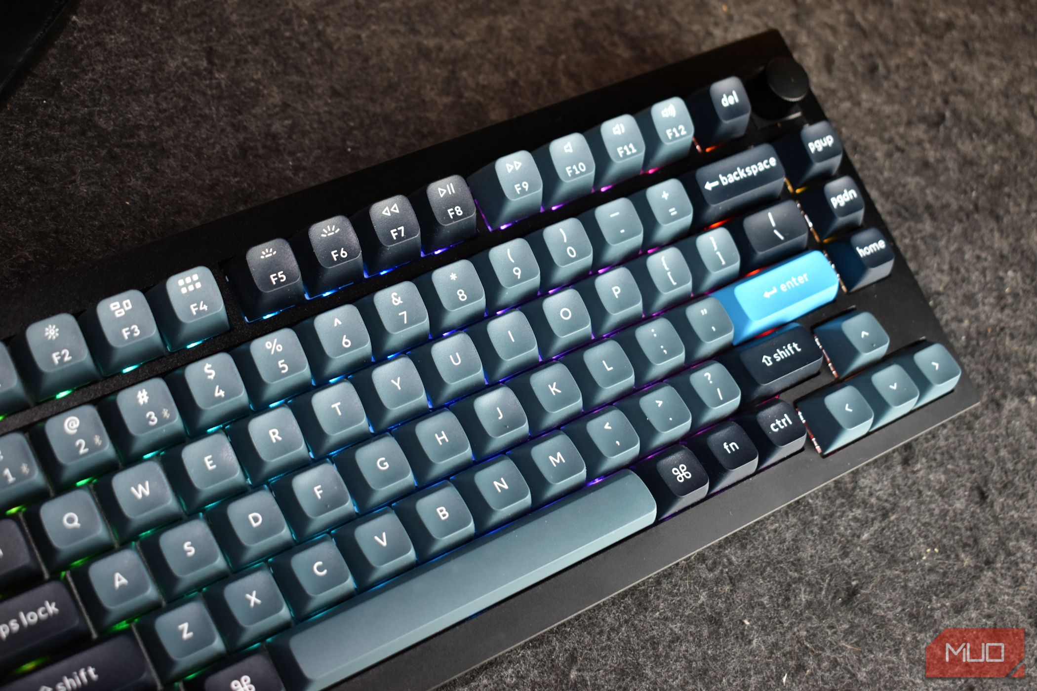 /bc/images/keychron-q1-pro-keyboard-top-down-long-view.jpg