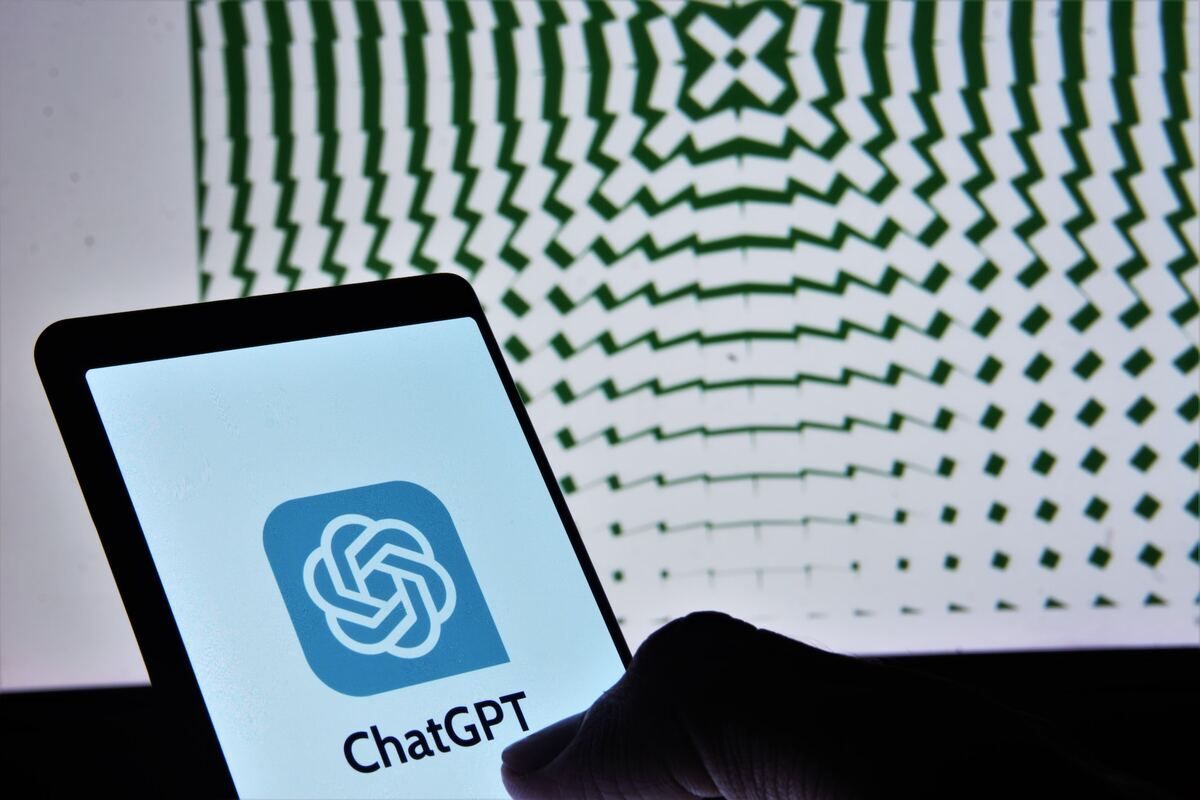 /bc/images/man-holding-phone-using-chatgpt.jpg /bc/images/man-holding-phone-using-chatgpt.jpg