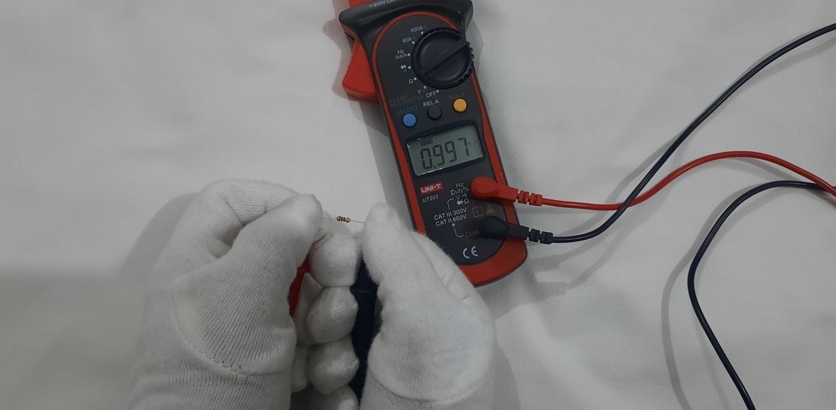 /bc/images/measuring-resistance-using-a-clamp-meter.jpg /bc/images/measuring-resistance-using-a-clamp-meter.jpg