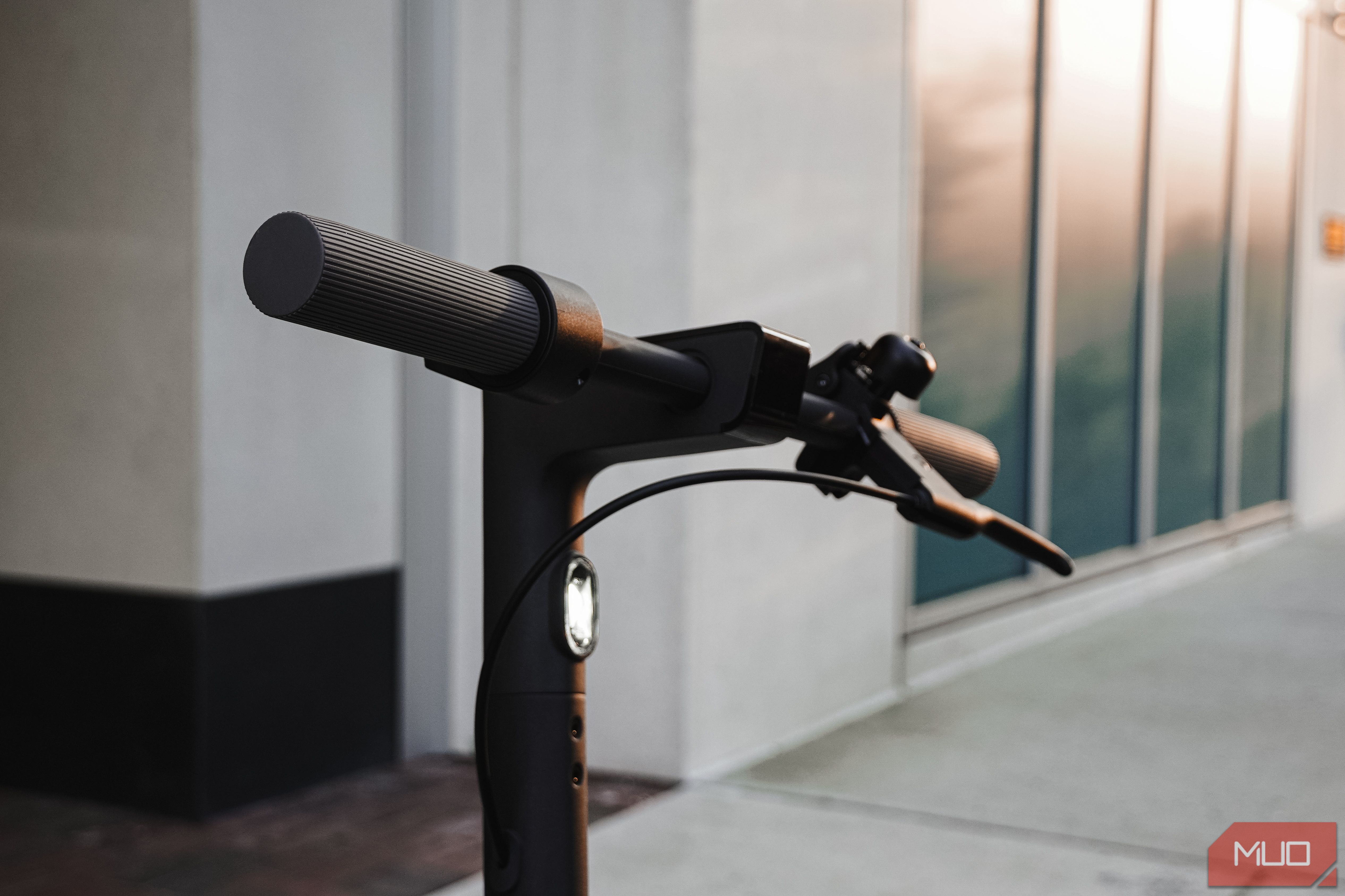 /bc/images/navee-s65c-handlebars-in-front-of-window-3.jpg /bc/images/navee-s65c-handlebars-in-front-of-window-3.jpg