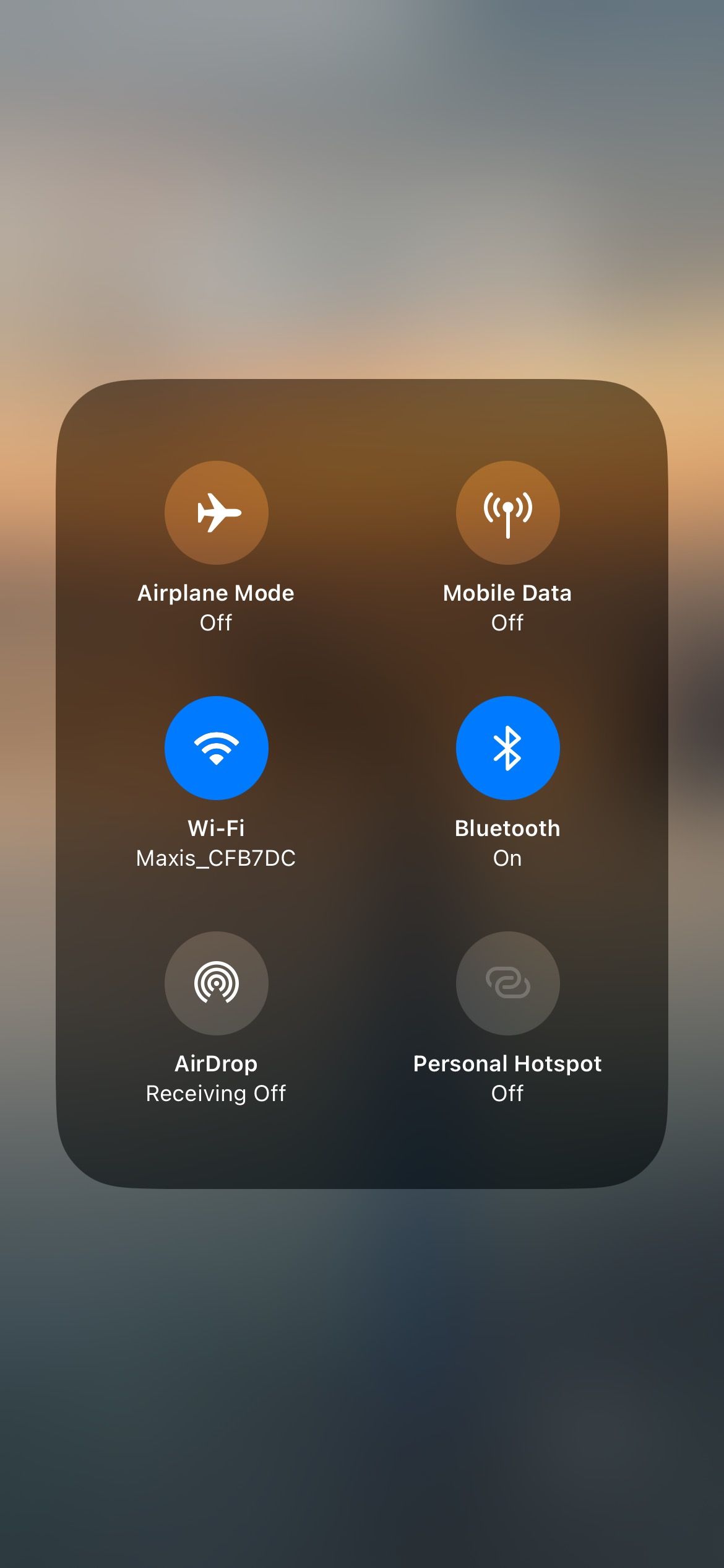/bc/images/network-options-in-iphone-control-center.JPEG
