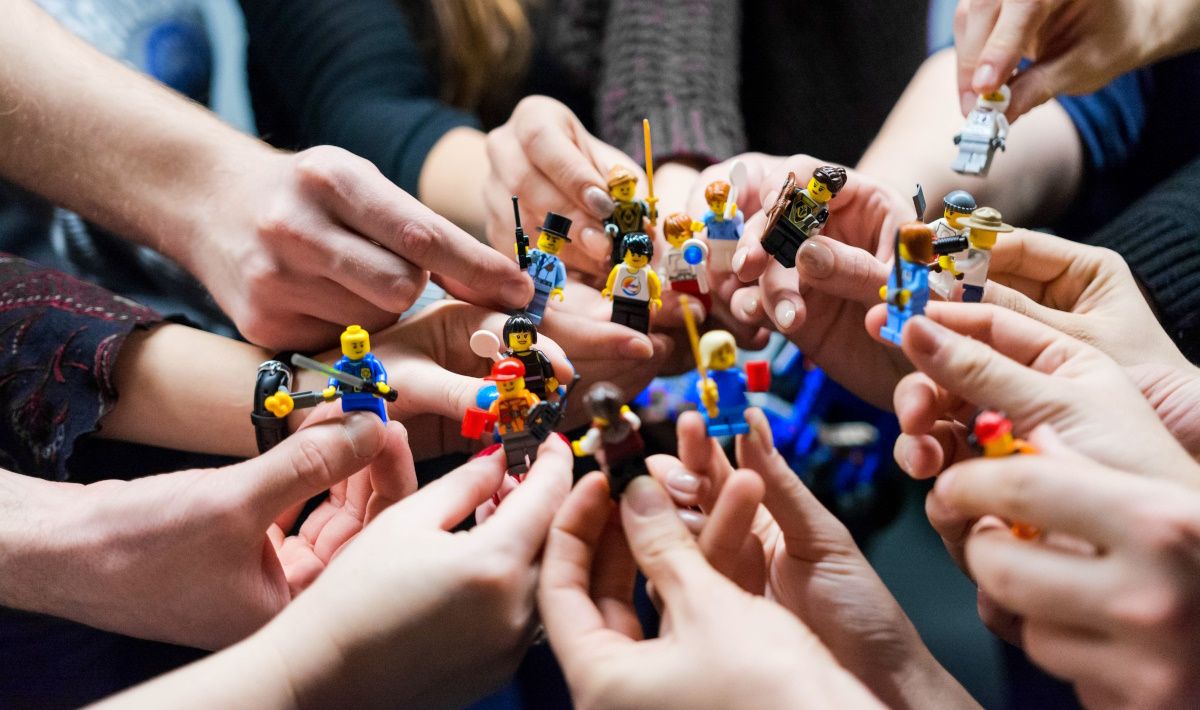 /bc/images/people-holding-lots-of-lego-figures.jpg /bc/images/people-holding-lots-of-lego-figures.jpg