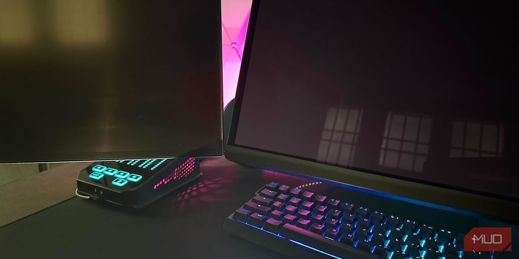 /bc/images/qd-oled-and-woled-monitor-side-by-side-showing-magenta-tinting.jpg /bc/images/qd-oled-and-woled-monitor-side-by-side-showing-magenta-tinting.jpg