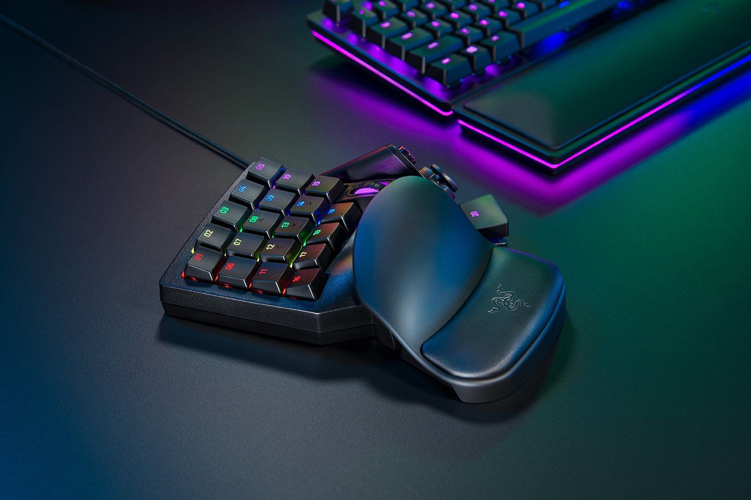 /bc/images/razer-tartarus-pro.jpg /bc/images/razer-tartarus-pro.jpg