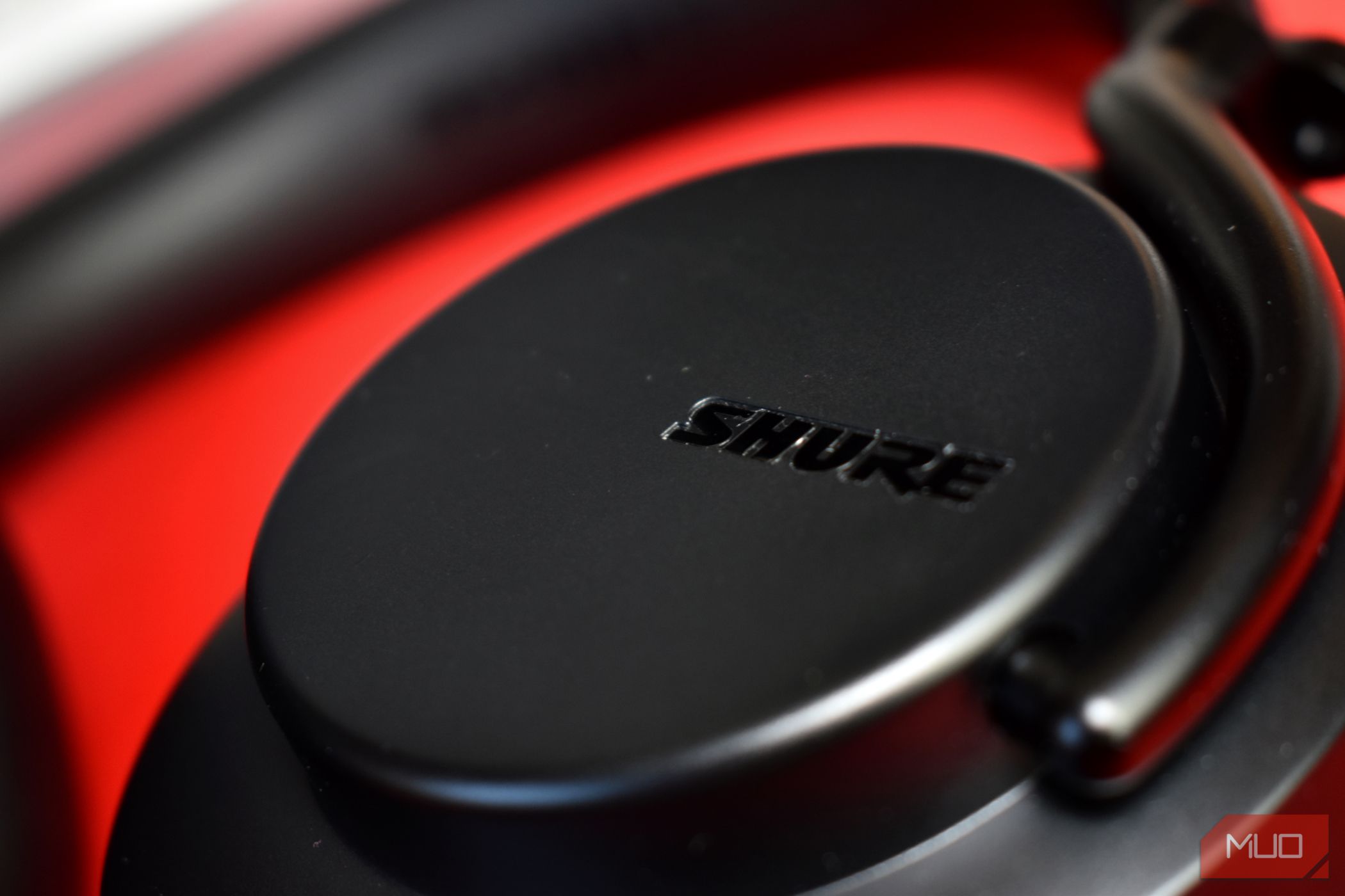 /bc/images/shure-aonic-50-gen-2-logo-rear-of-earcup.jpg /bc/images/shure-aonic-50-gen-2-logo-rear-of-earcup.jpg