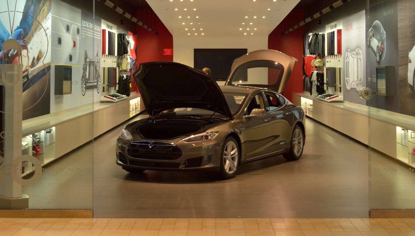 /bc/images/tesla-car-shop.jpg