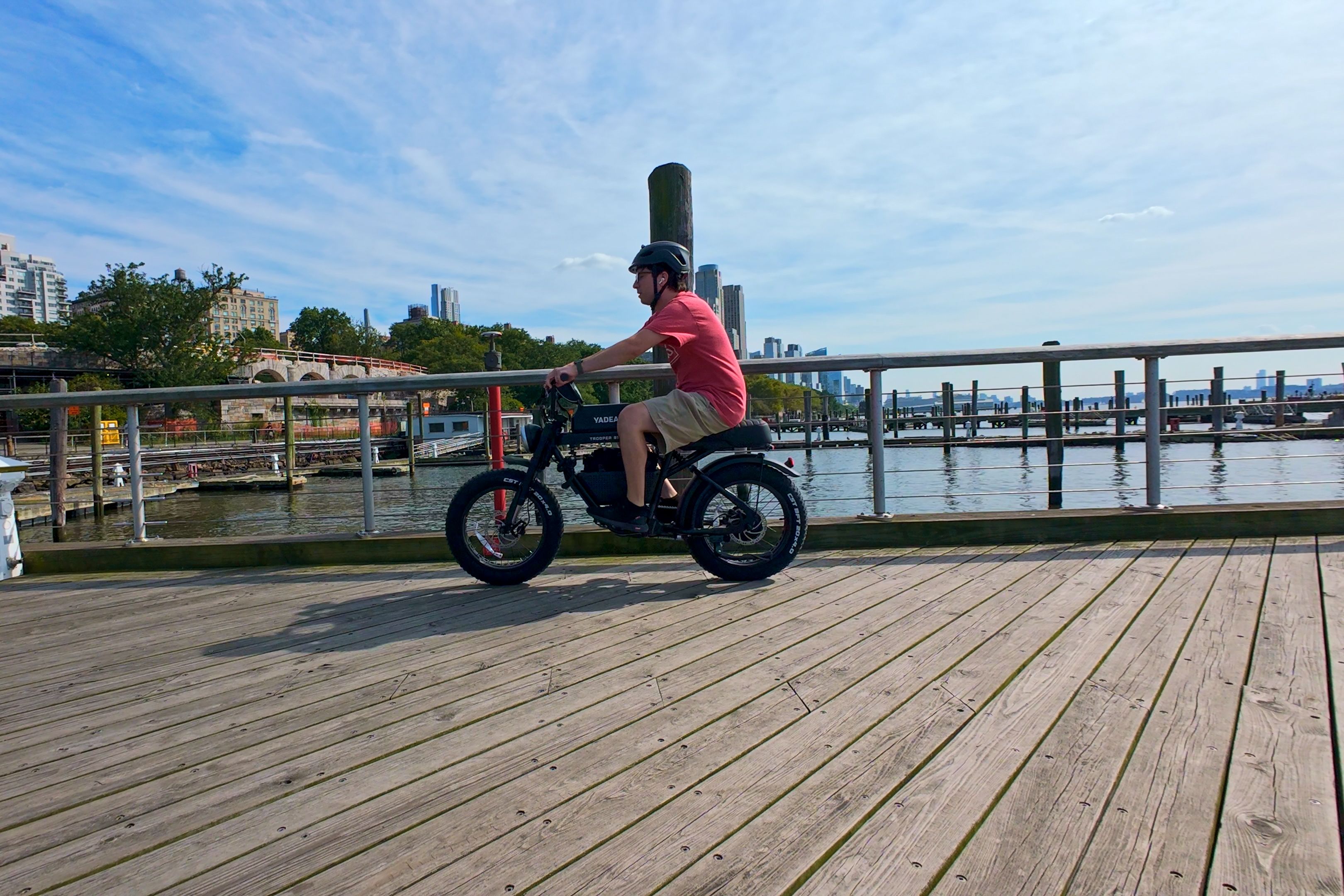 /bc/images/yadea-trooper-01-riding-3.jpg /bc/images/yadea-trooper-01-riding-3.jpg
