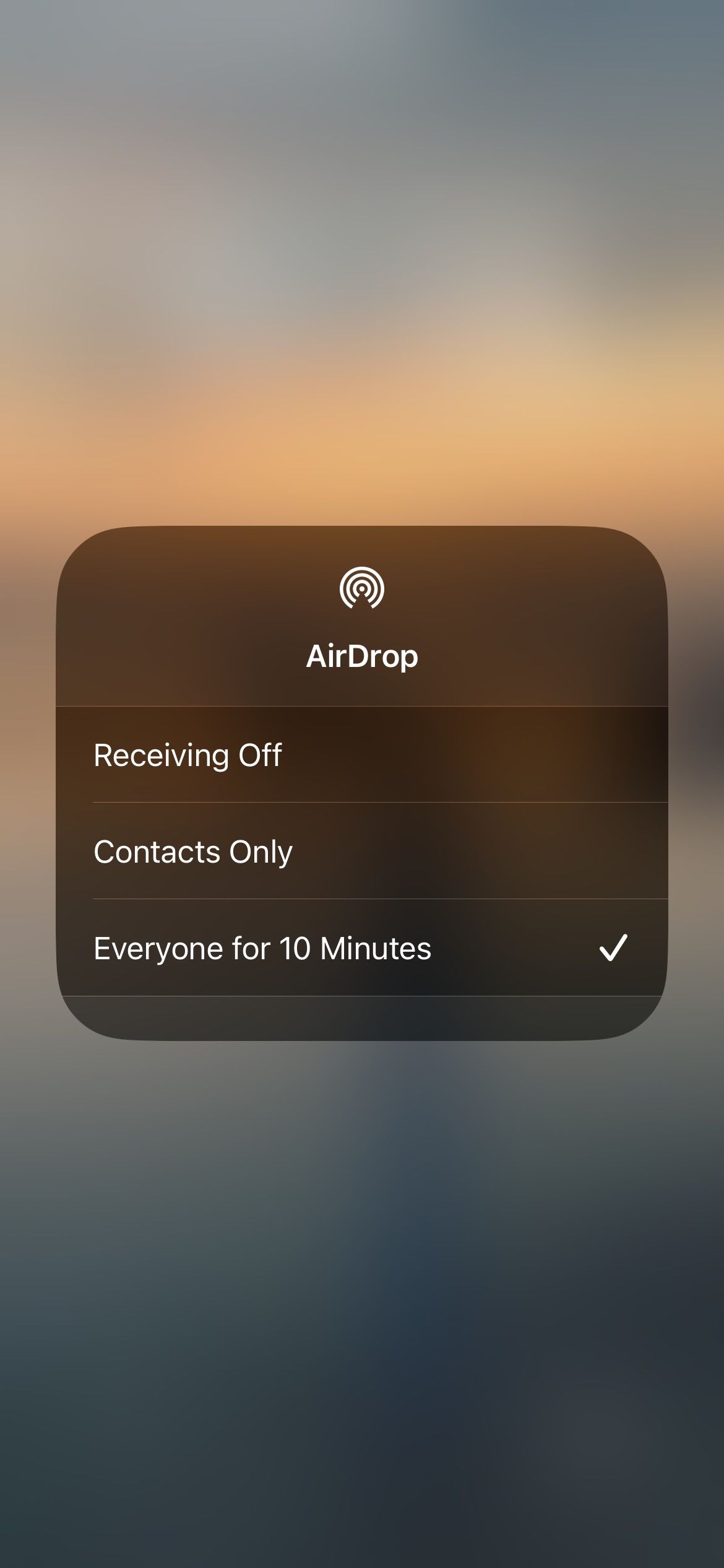 /nl/images/airdrop-visibility-options-in-iphone-control-center.JPEG