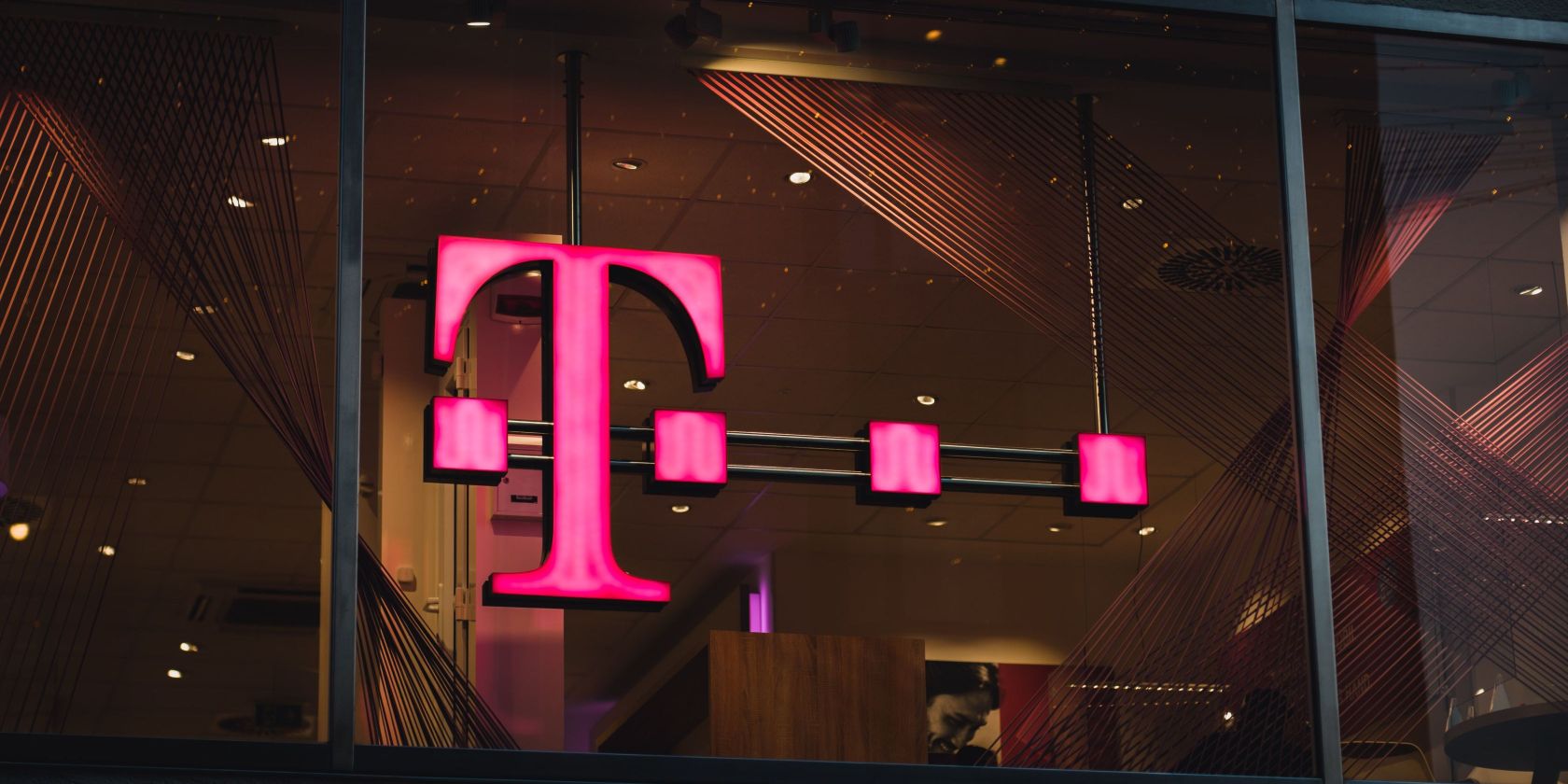 /nl/images/t-mobile-logo.jpg