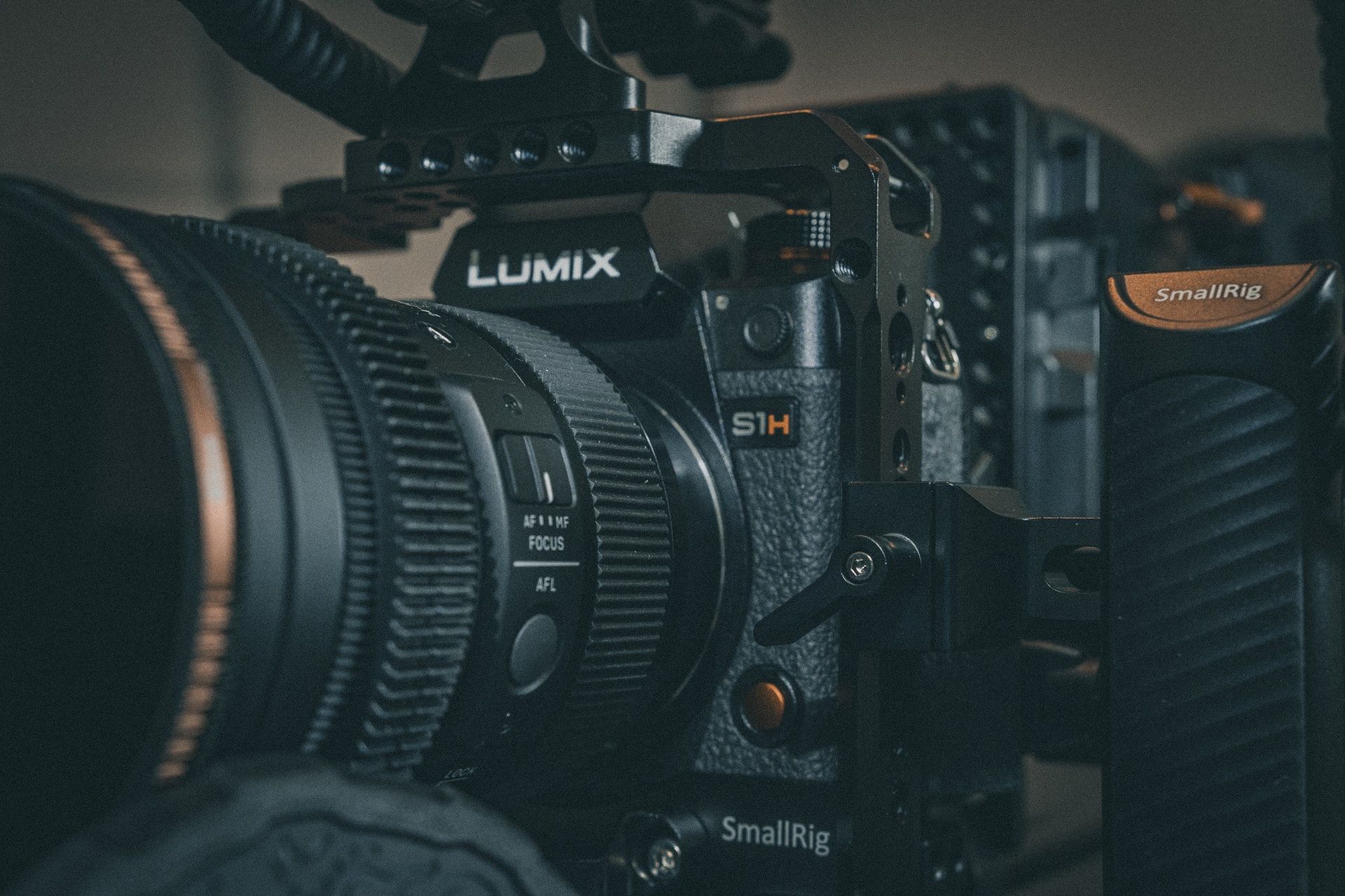 /pl/images/lumix-panasonic-camera.jpg /pl/images/lumix-panasonic-camera.jpg