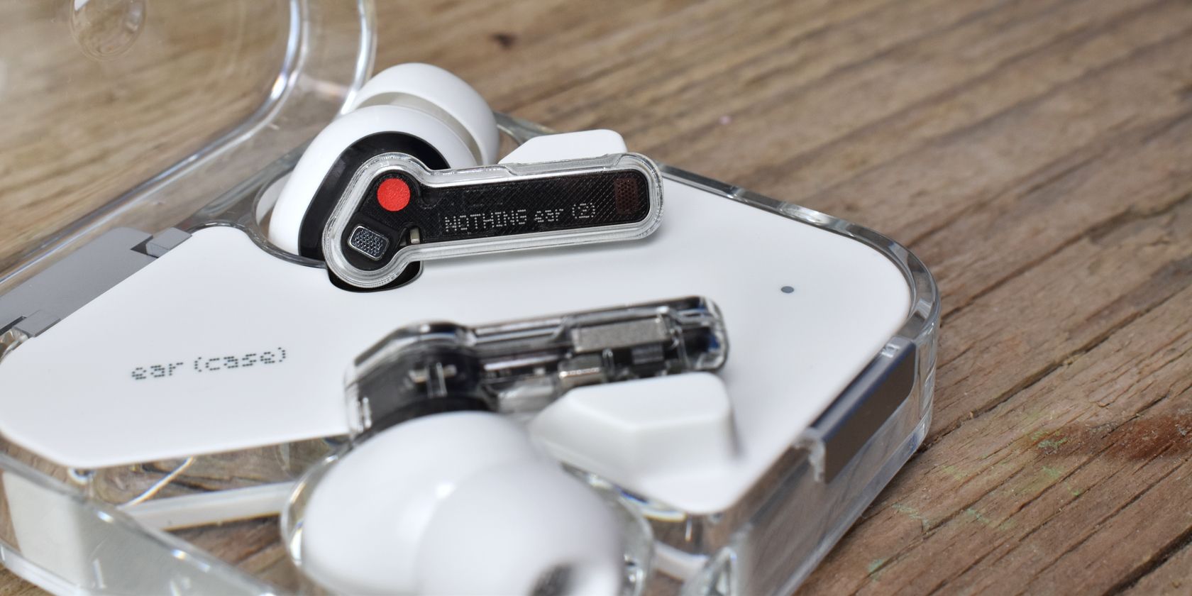 /pl/images/nothing-ear-2-case-buds-with-logo.jpg /pl/images/nothing-ear-2-case-buds-with-logo.jpg