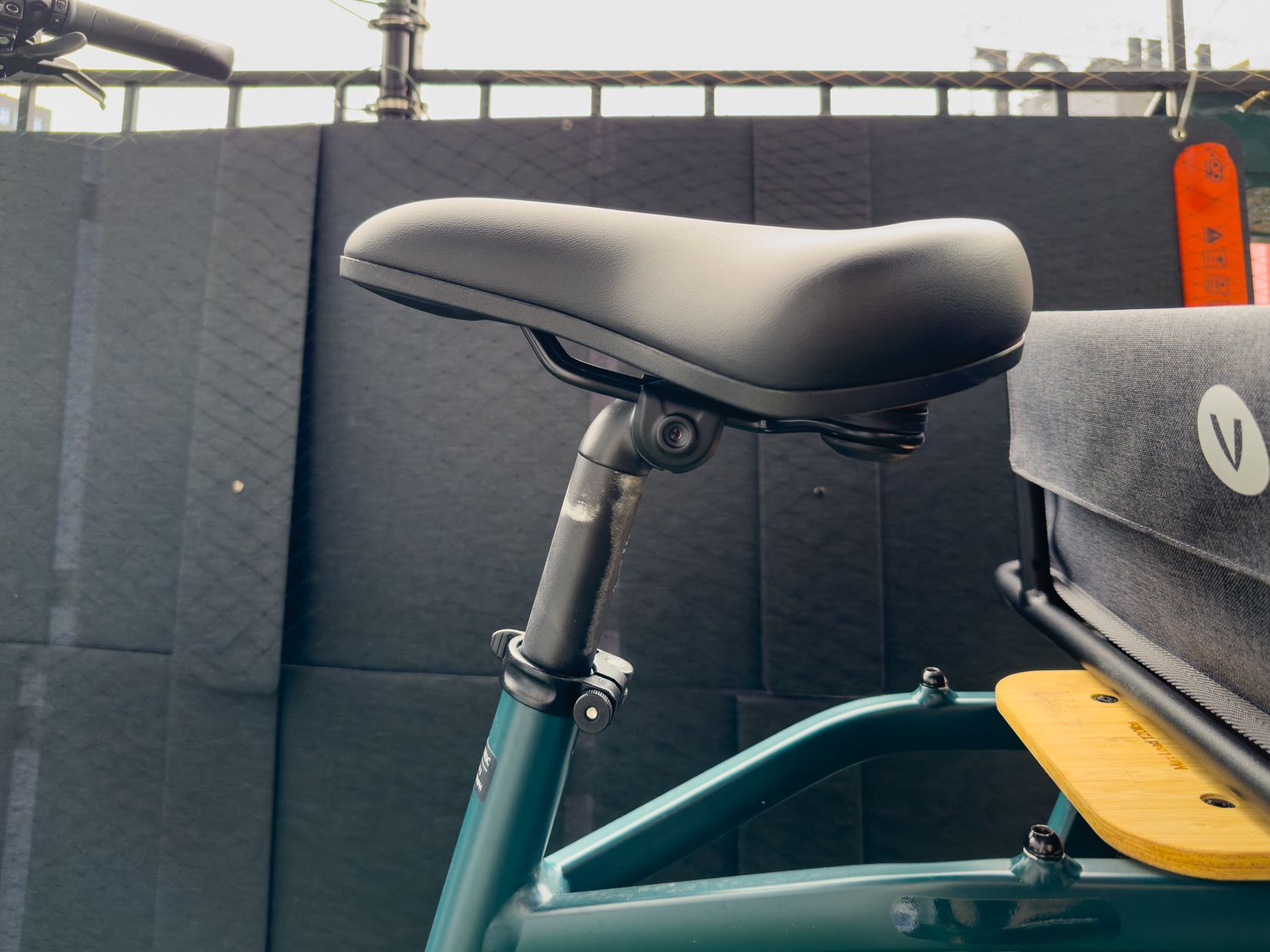 /pl/images/velotric-go-1-seat-post.jpg /pl/images/velotric-go-1-seat-post.jpg