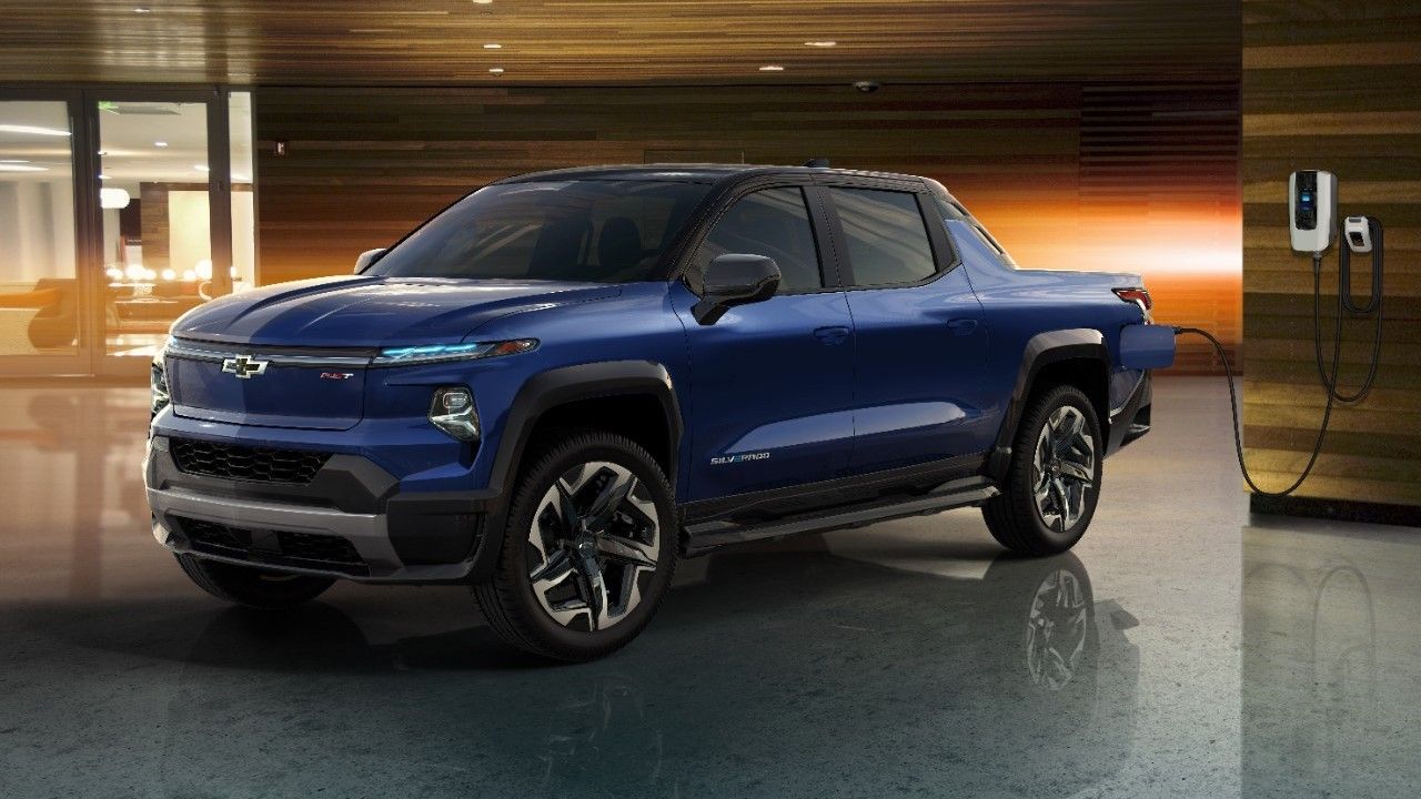 /pt/images/2024-silverado-ev-rst.jpg