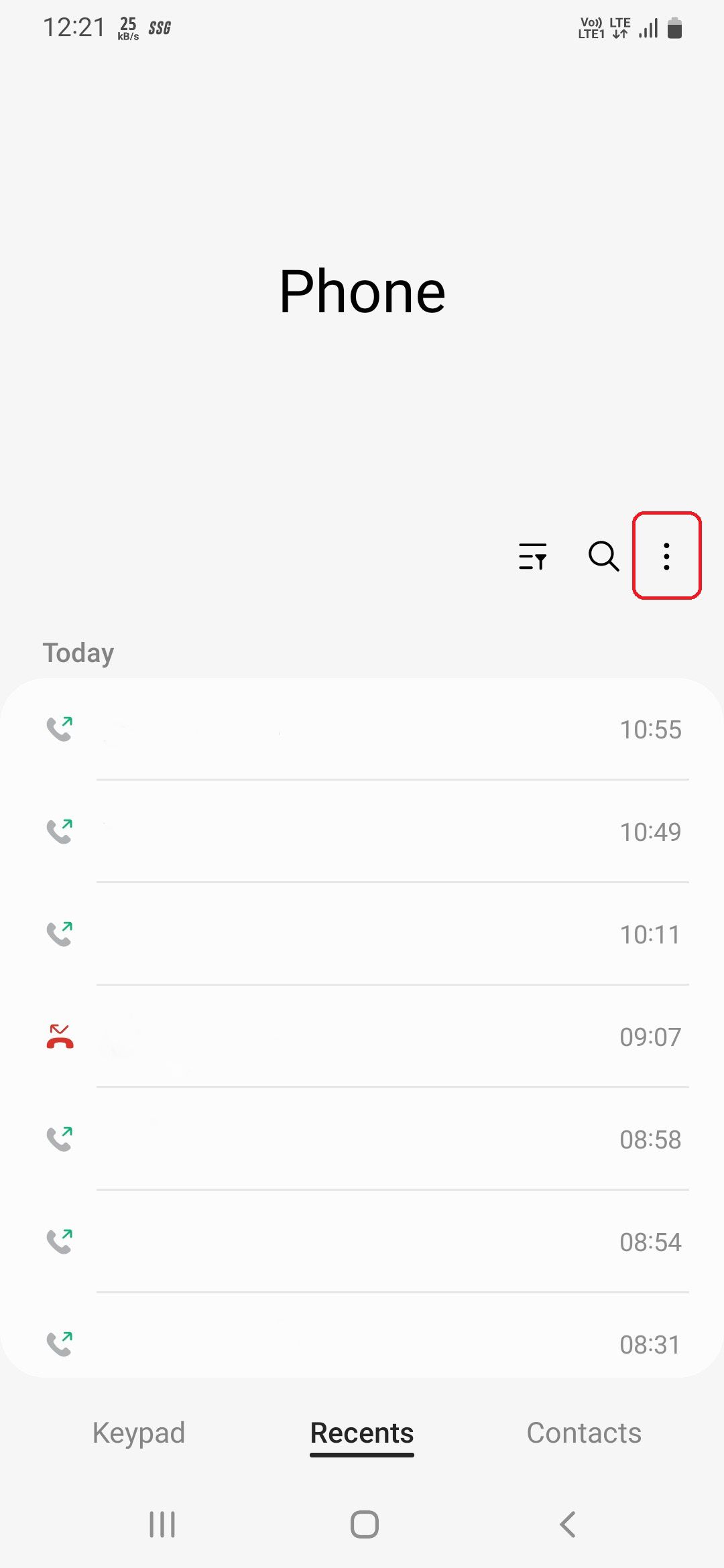 /pt/images/Three-dots-on-the-homescreen-of-Samsungs-Phone-app.jpg