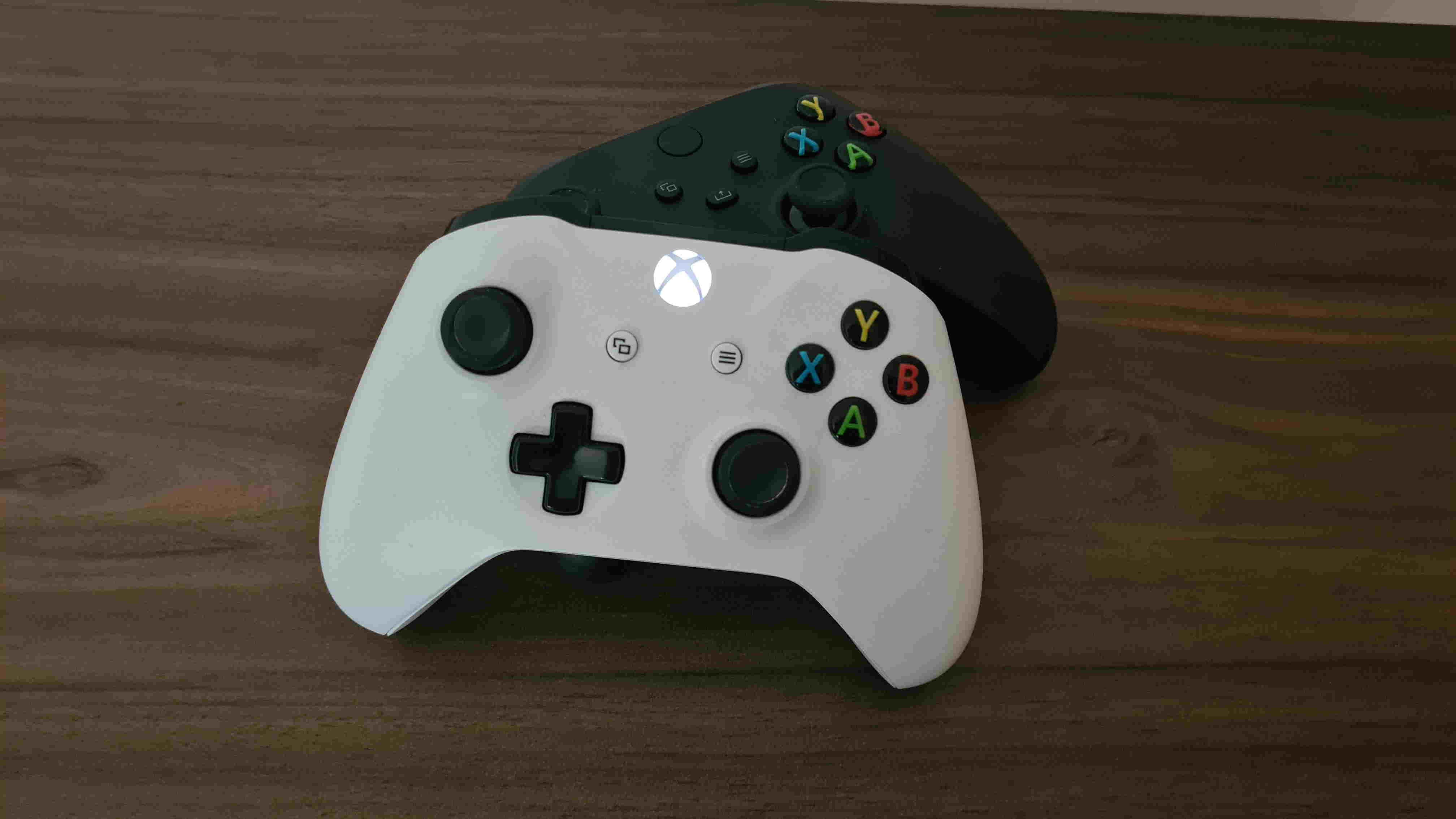 /pt/images/Xbox-One-Pad.jpg