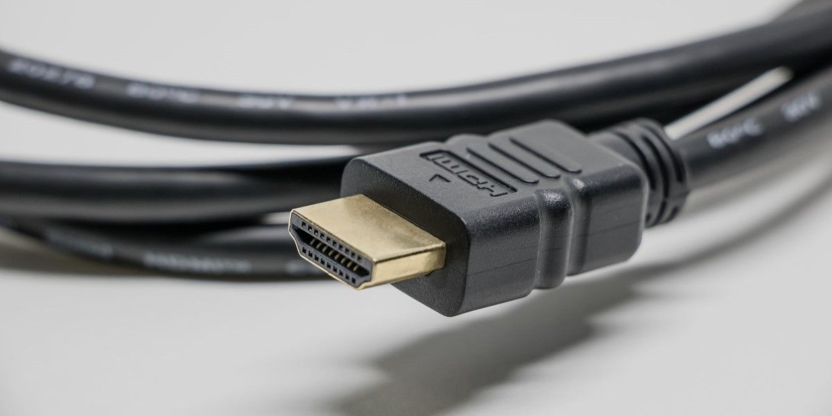 /pt/images/a-close-up-hdmi-cable-1.jpg