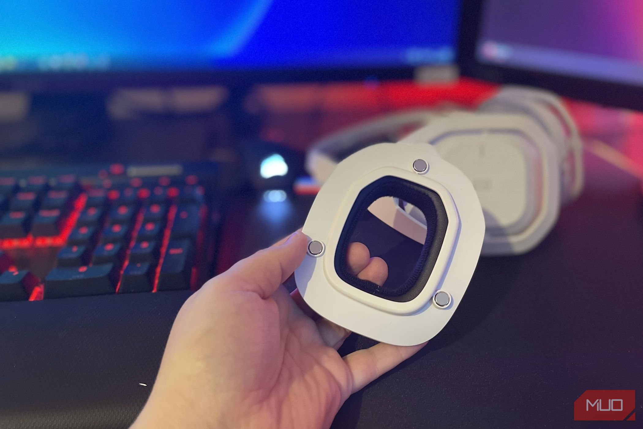 /pt/images/astro-a50-x-magnetic-earcup.jpg