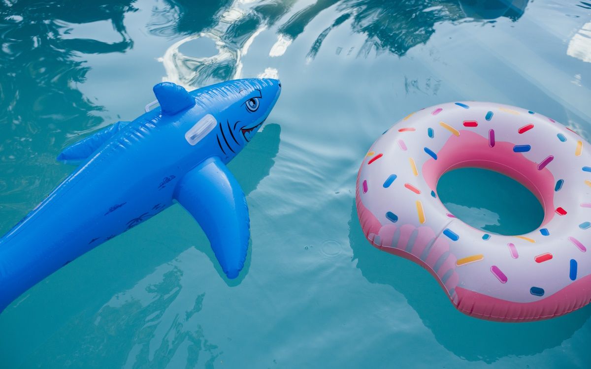 /pt/images/balloon-shark.jpg