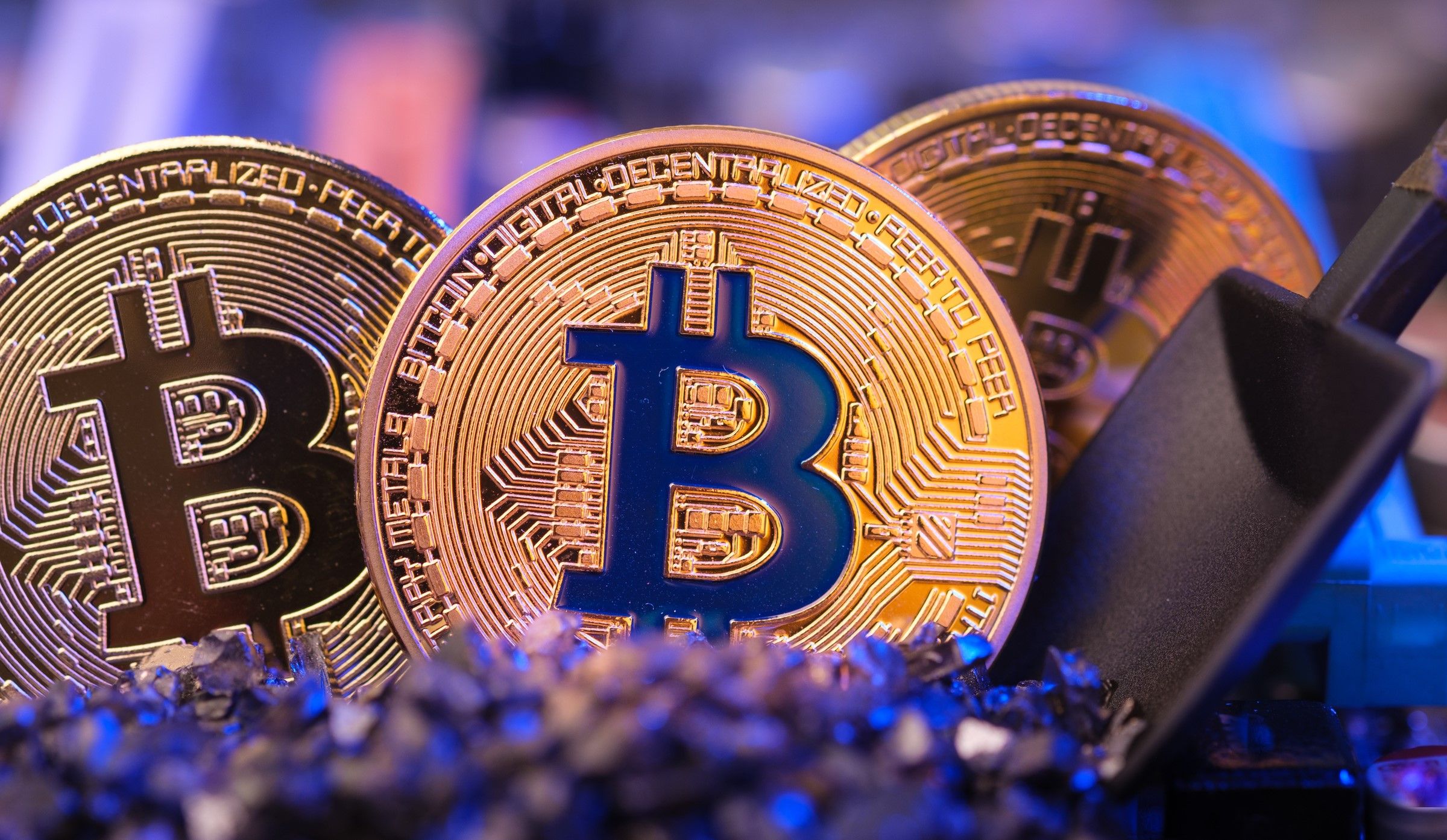 /pt/images/bitcoin-shovel-buried.jpg