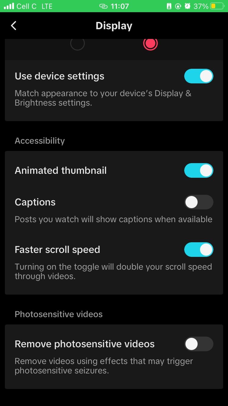 /pt/images/captions-disabled-in-tiktok-display-settings-on-ios-app.jpg