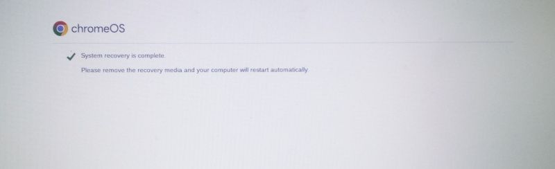 /pt/images/chrome-os-prompts-user-that-recovery-is-complete.jpg