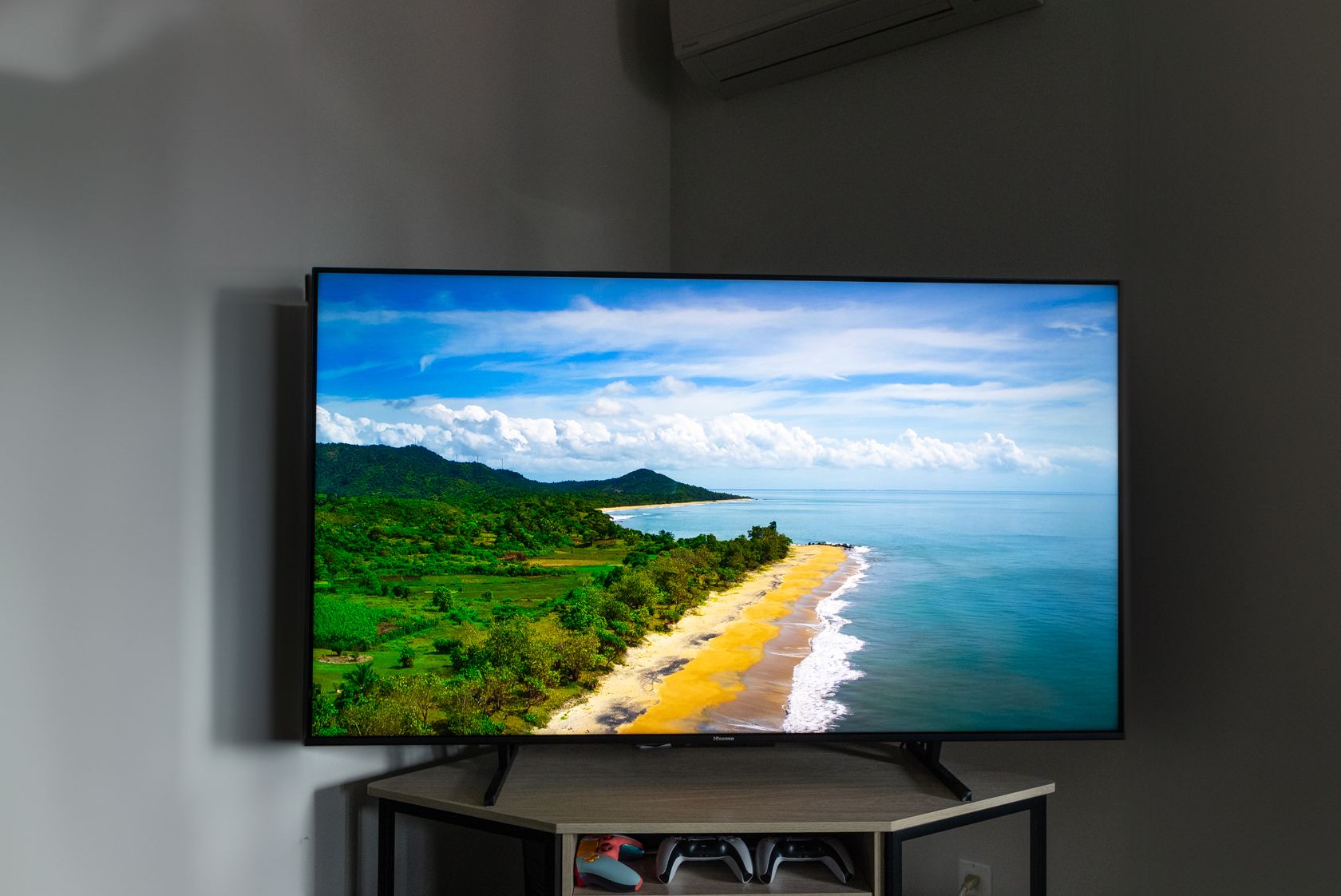 /pt/images/hisense-65u8k-wide-view.jpg