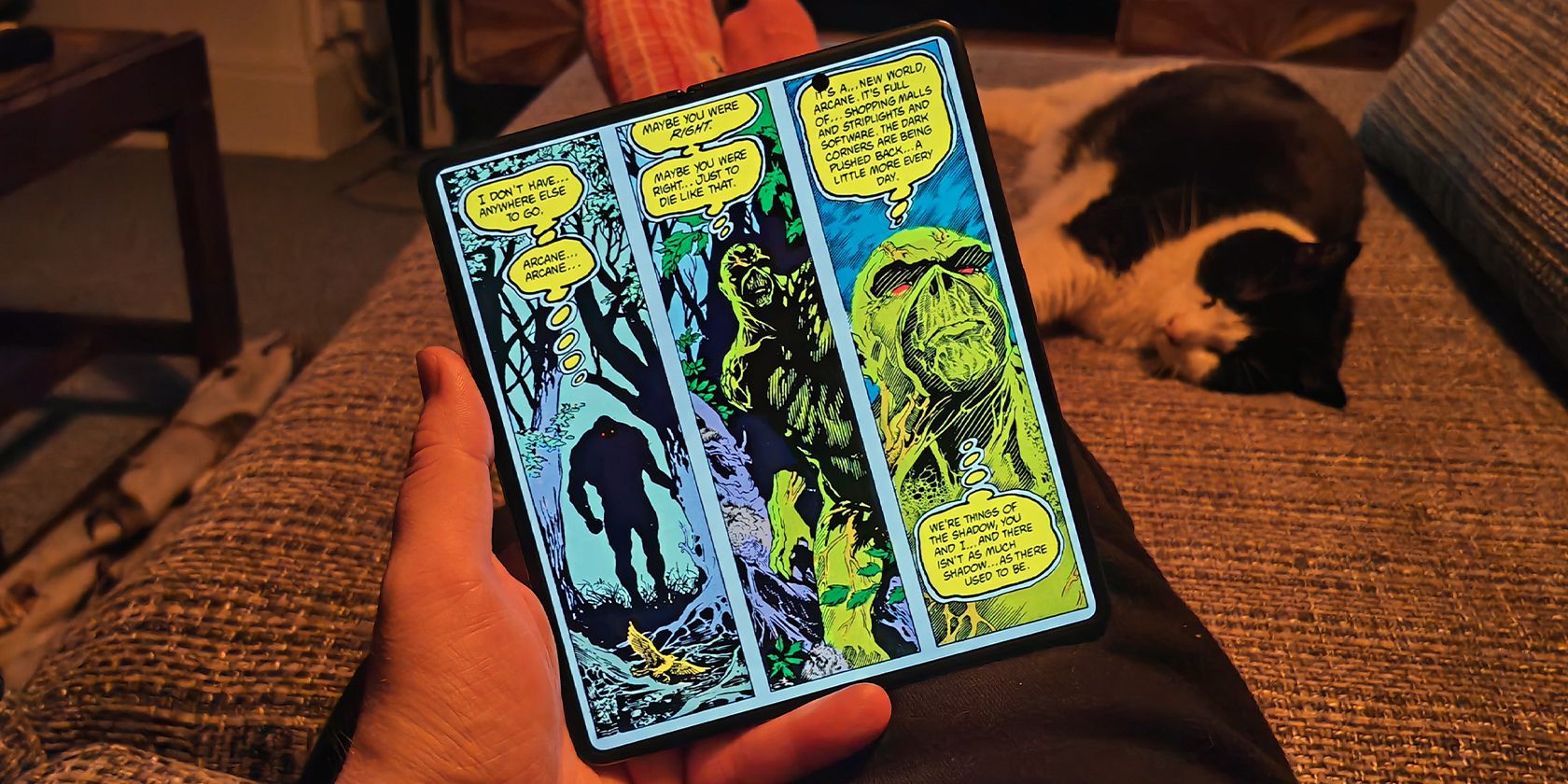 /pt/images/honor-magic-vs-foldable-smartphone-internal-screen-reading-graphic-novel.jpg
