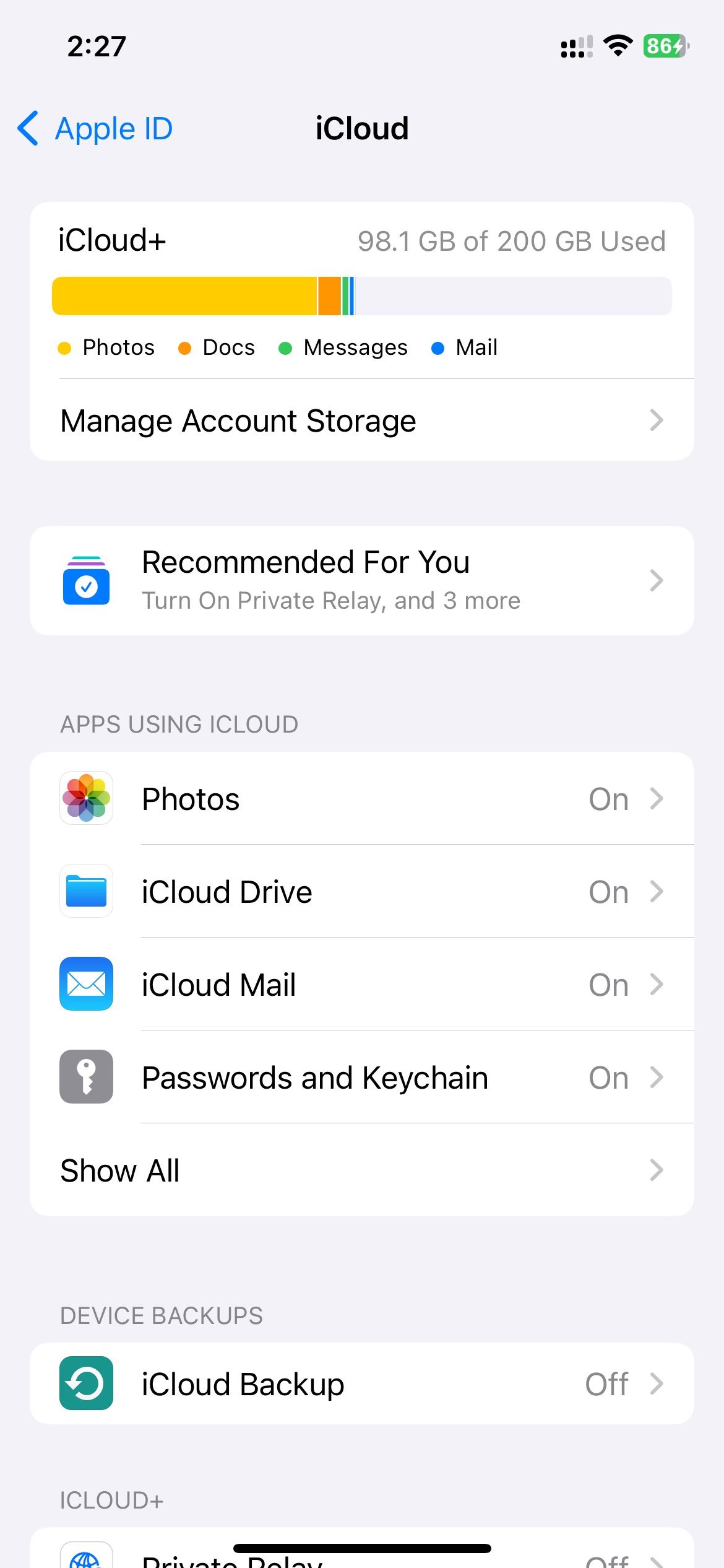 /pt/images/icloud-options-under-apple-id-settings-on-iphone.jpeg