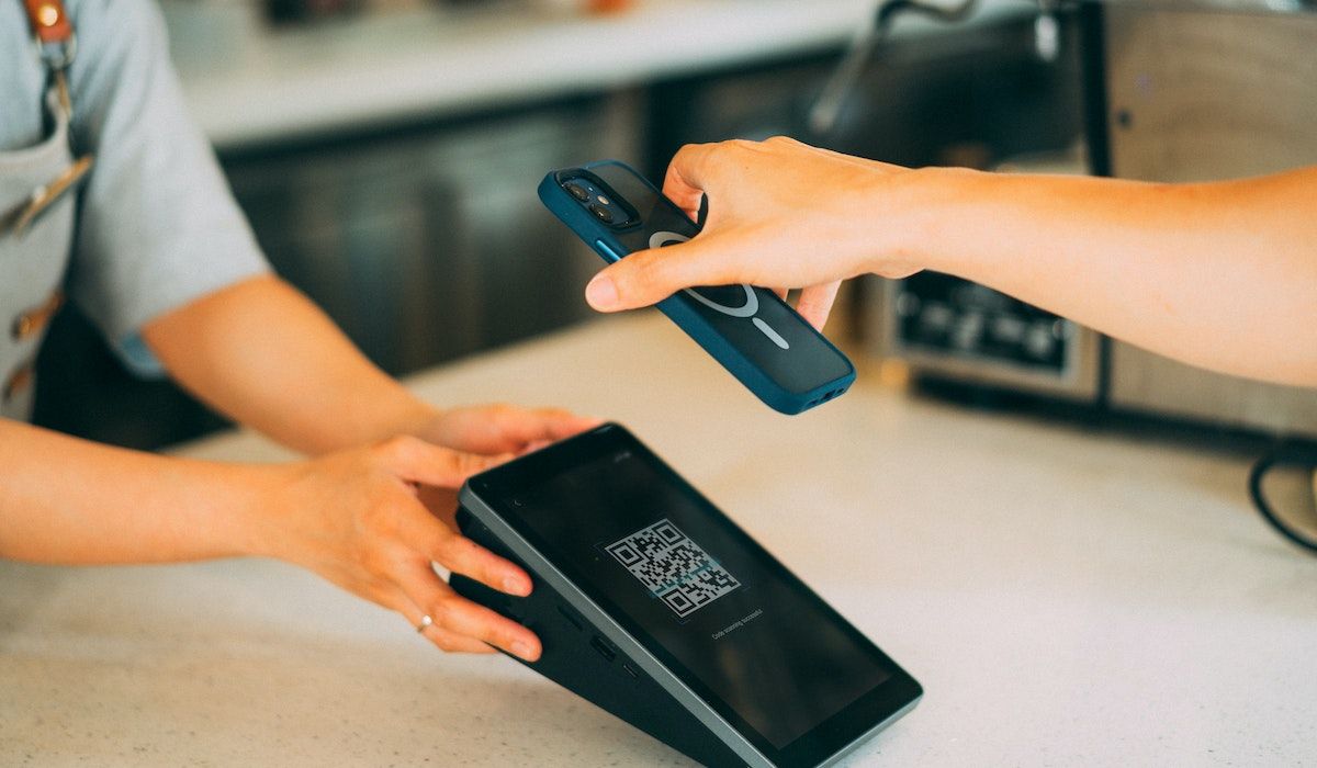 /pt/images/mobile-qr-code-scanner.jpg