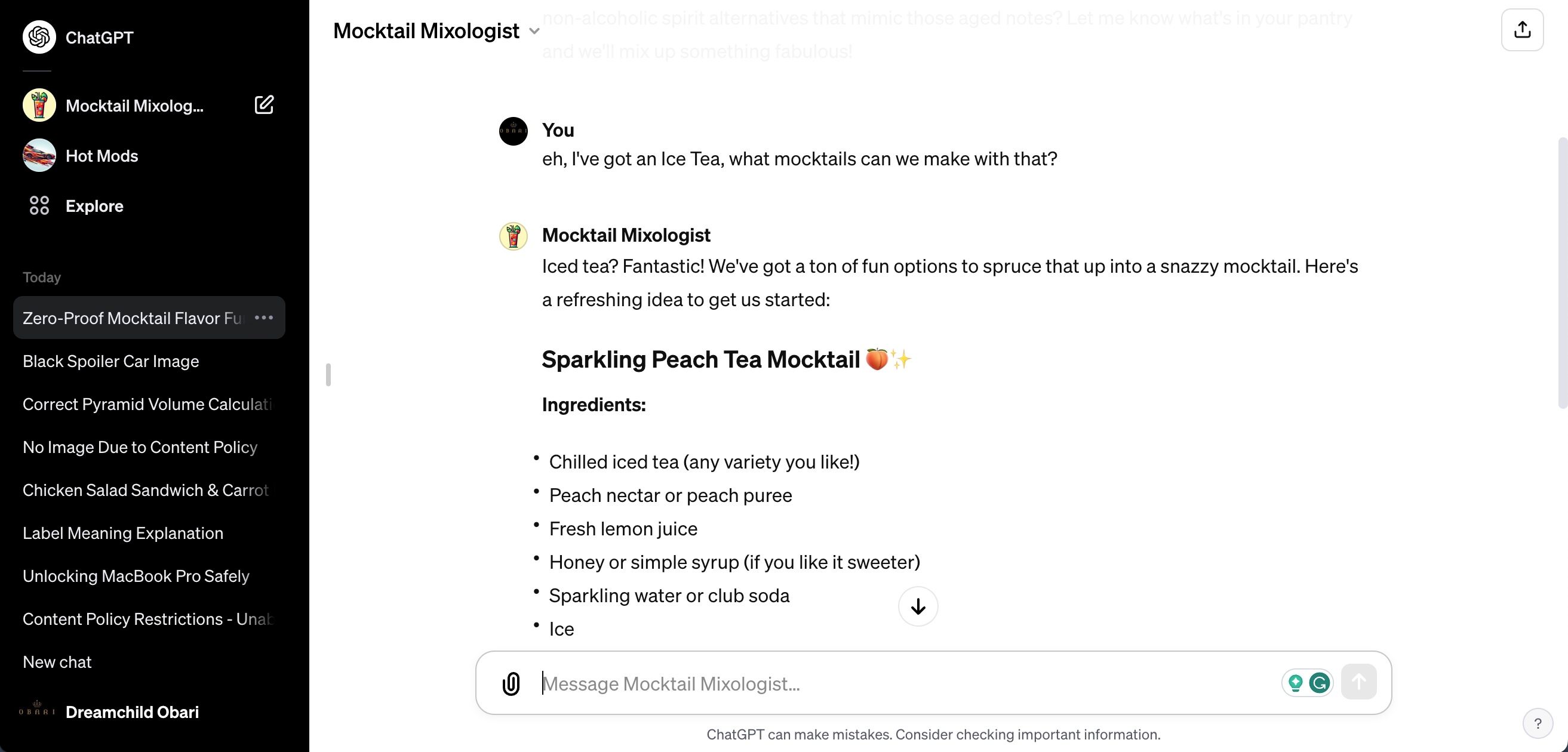 /pt/images/mocktail-mixologist-recommending-an-iced-tea-based-mocktail.jpg