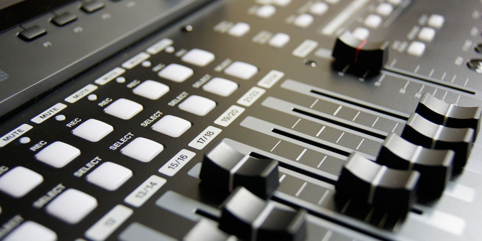 /pt/images/music-mixing.jpg