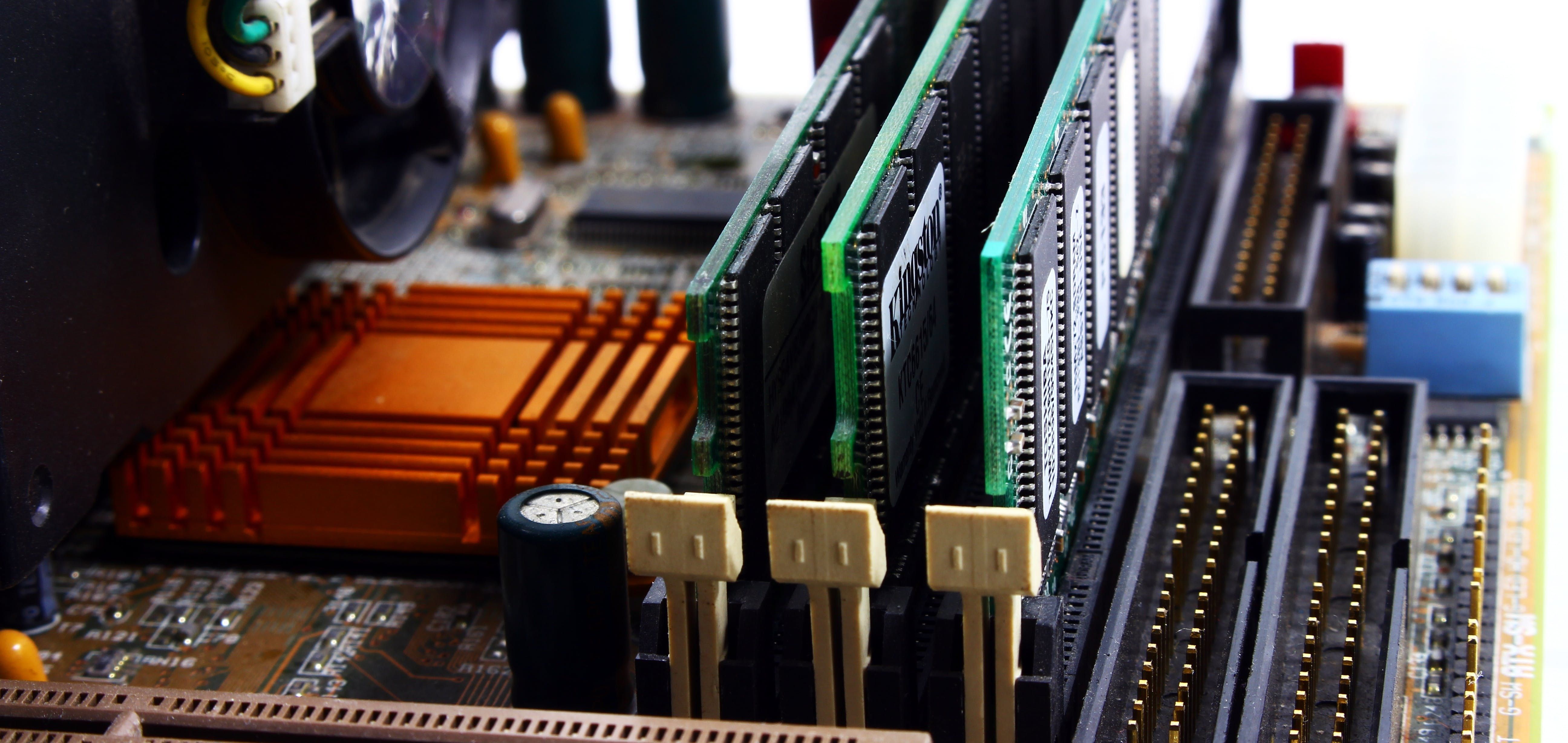 /pt/images/ram-hardware-photo.jpg