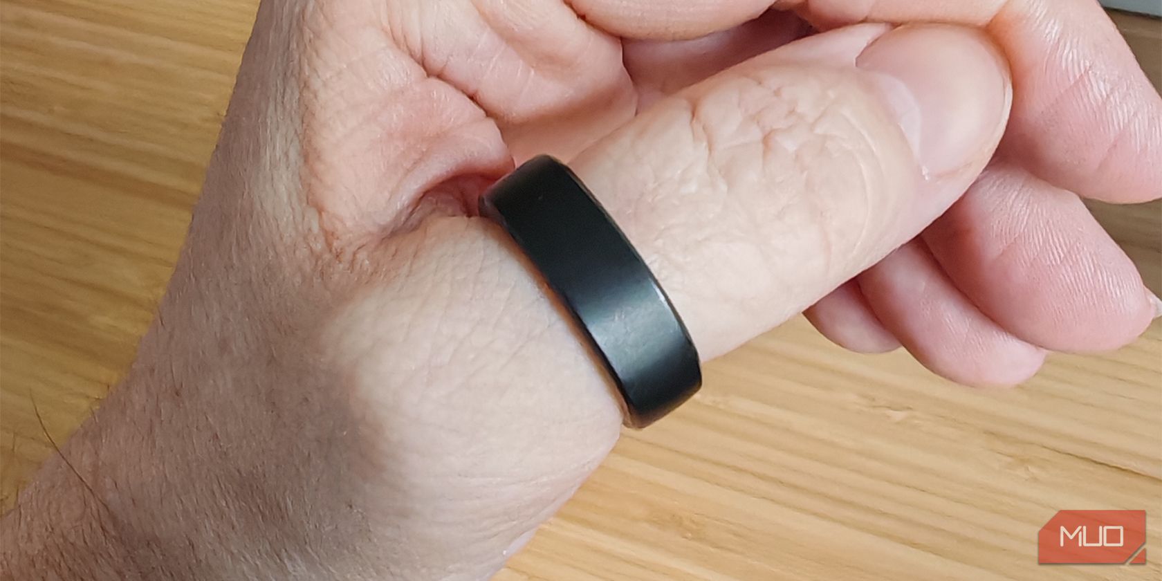 /pt/images/ringconn-on-finger.jpg