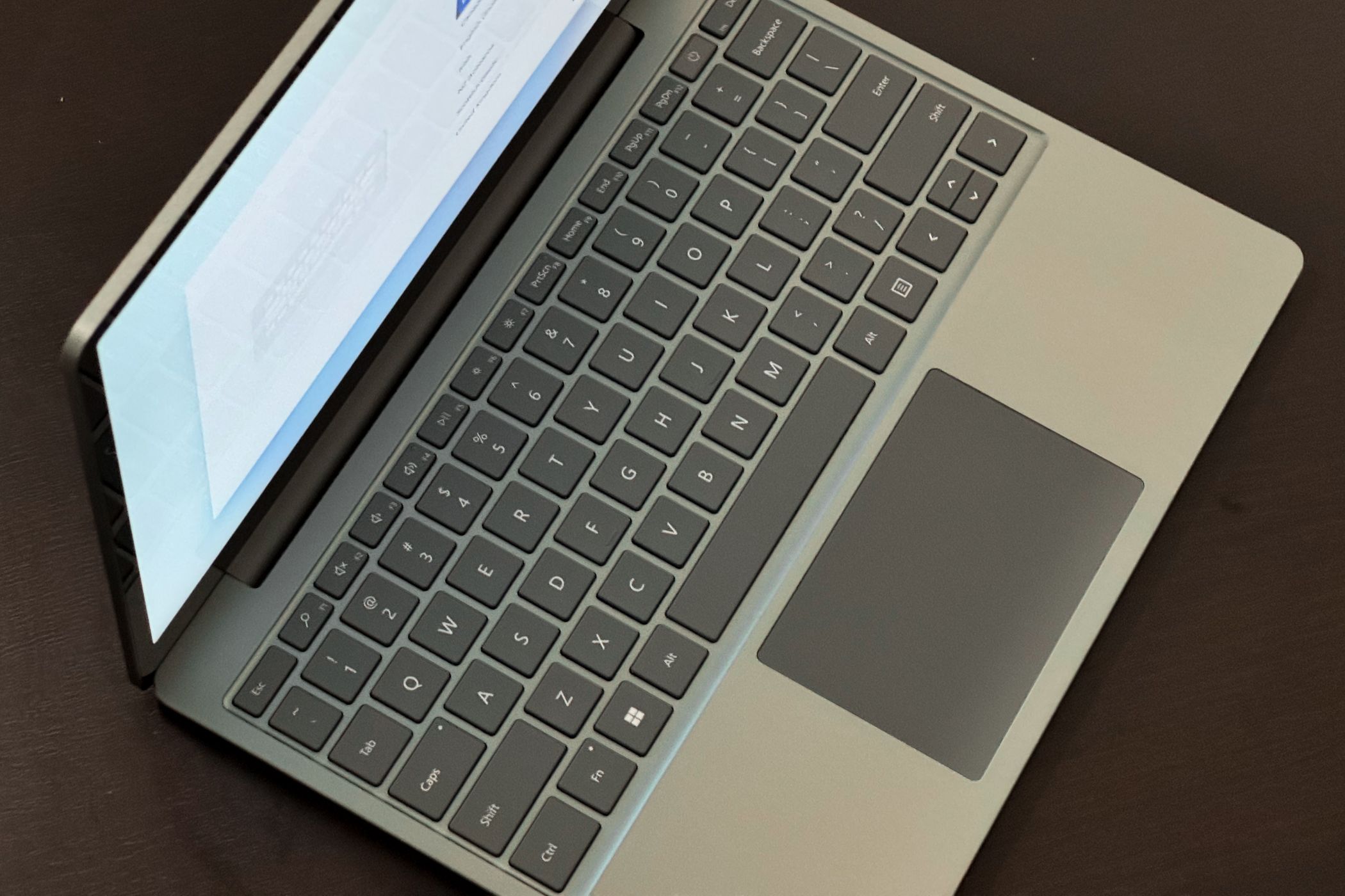 /pt/images/surface-laptop-go-3-keyboard-2.jpg