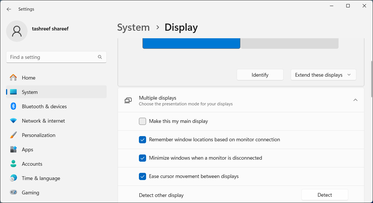 /pt/images/windows-11-display-settings-showing-the-make-this-my-main-display-options.png
