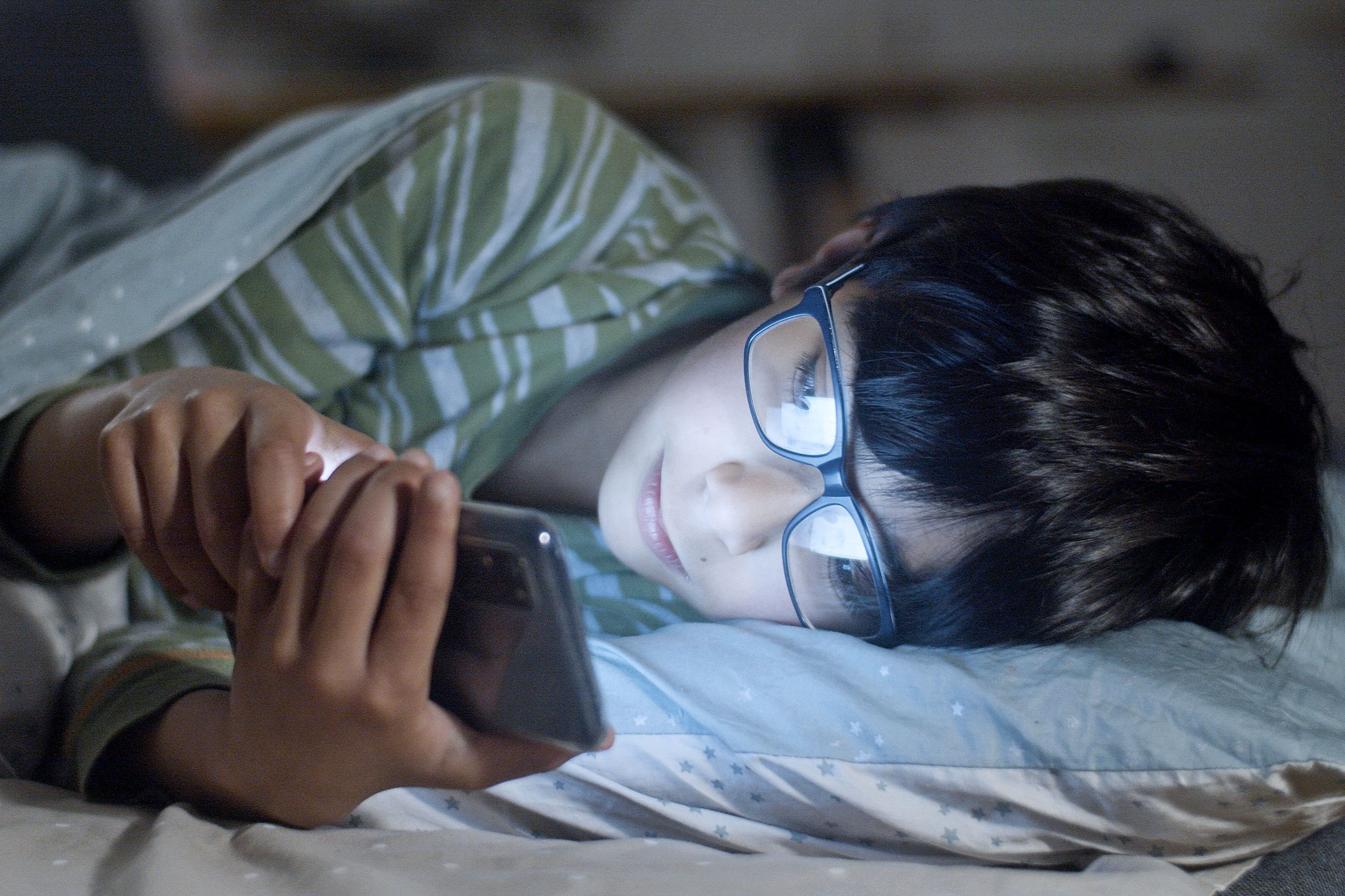 /pt/images/your-sleep-tracking-device-is-interrupting-your-sleep.jpg