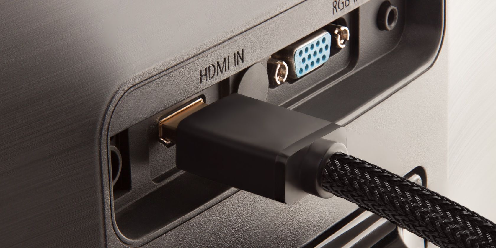 /sv/images/8k-hdmi-cables.jpg