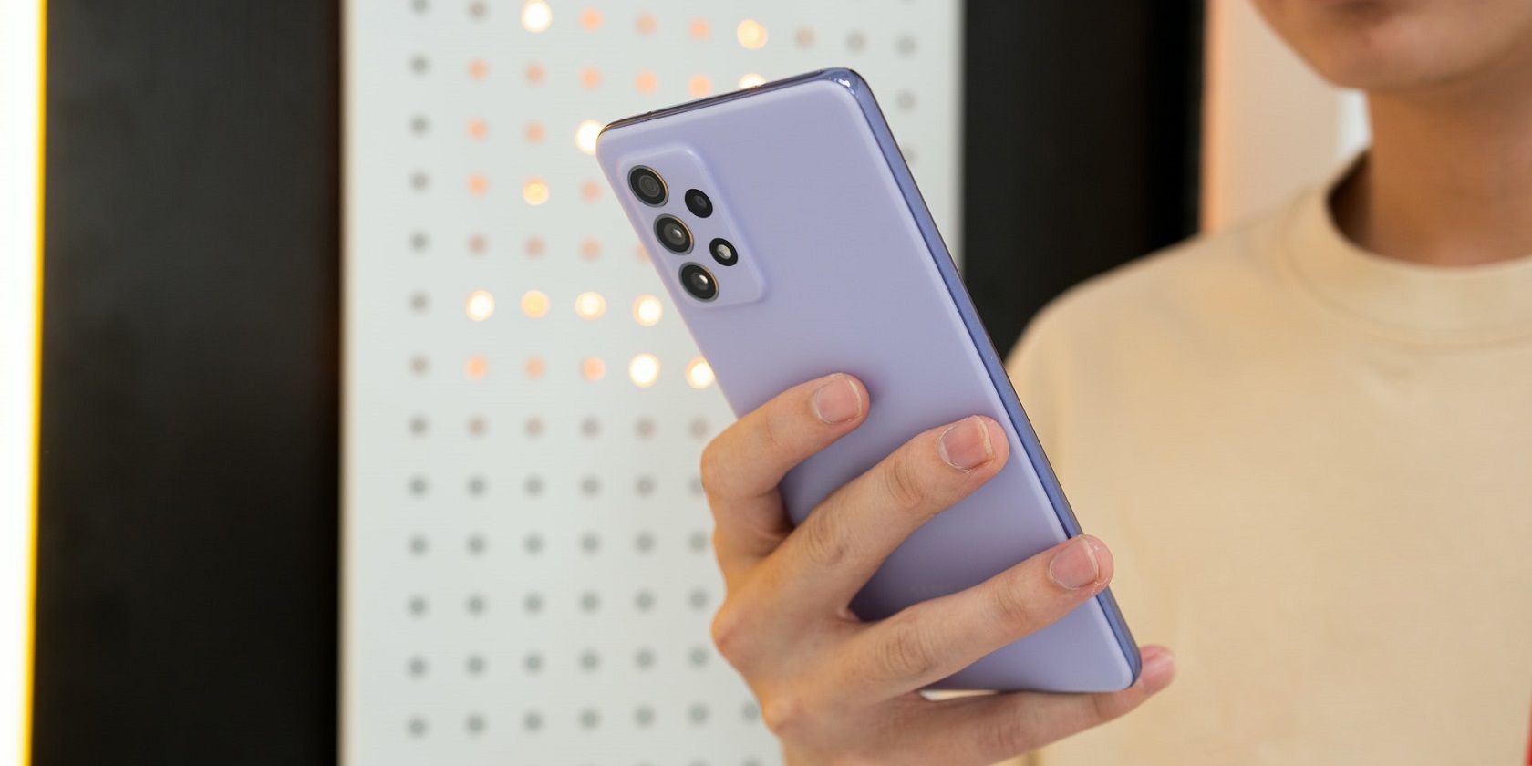 /sv/images/Samsung-galaxy-A52-smartphone.jpg
